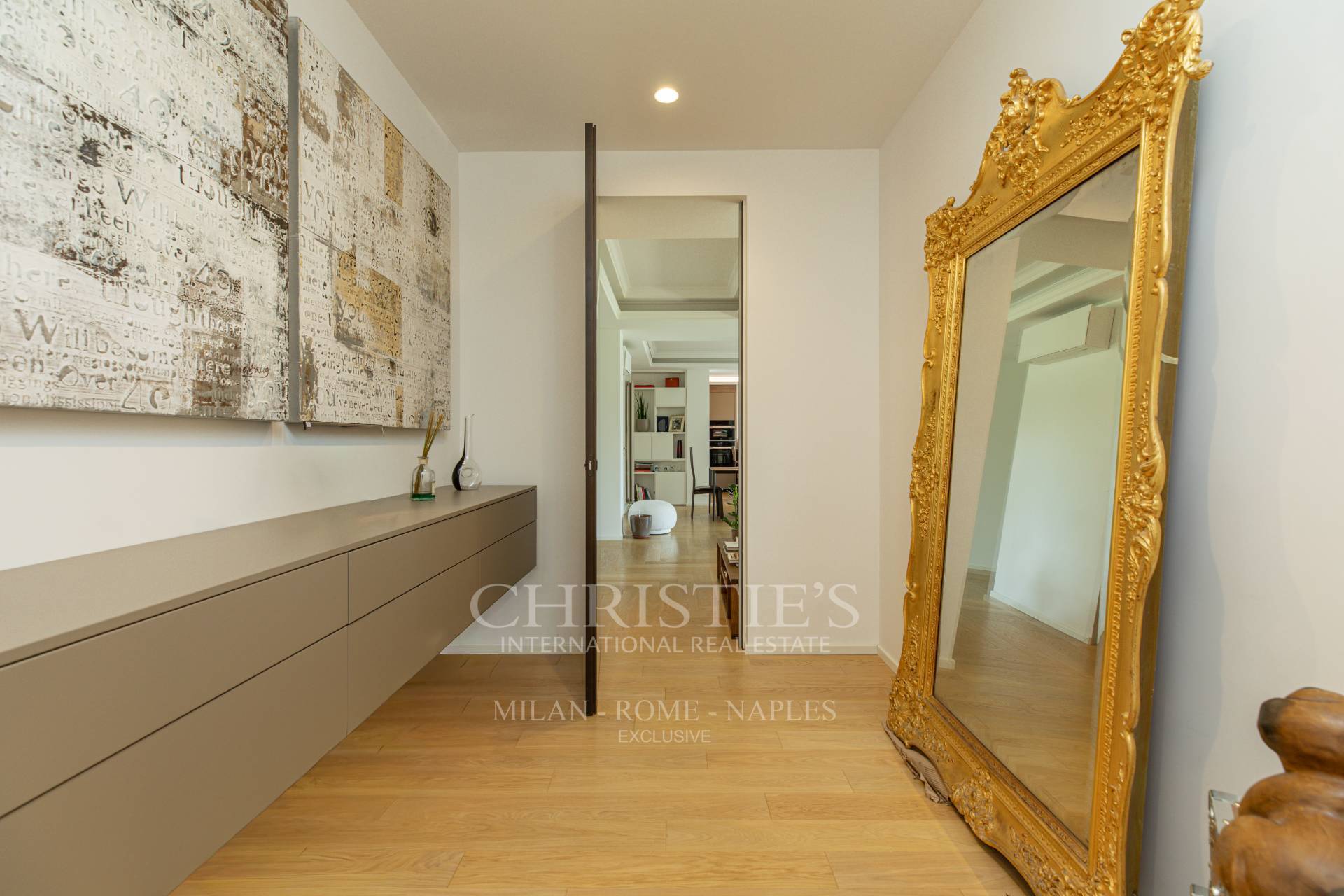 picture of Elegant And Exclusive Apartment