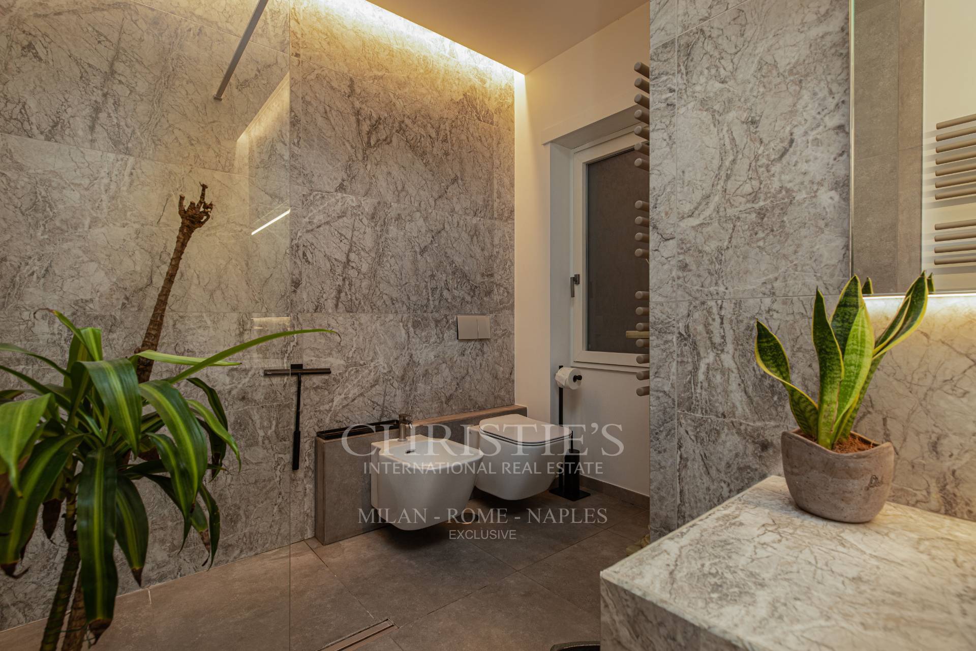 picture of Elegant And Exclusive Apartment