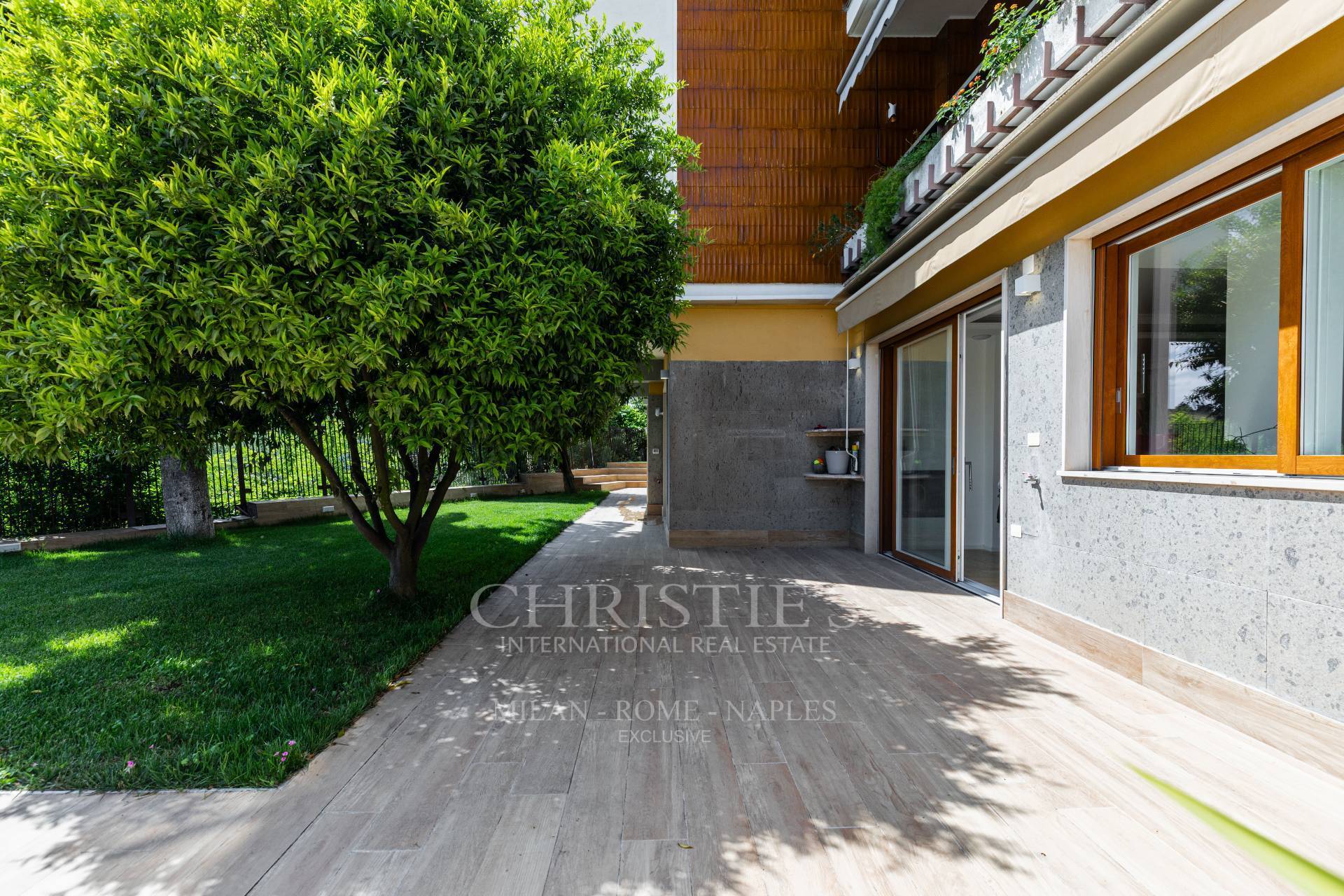 picture of Elegant And Exclusive Apartment