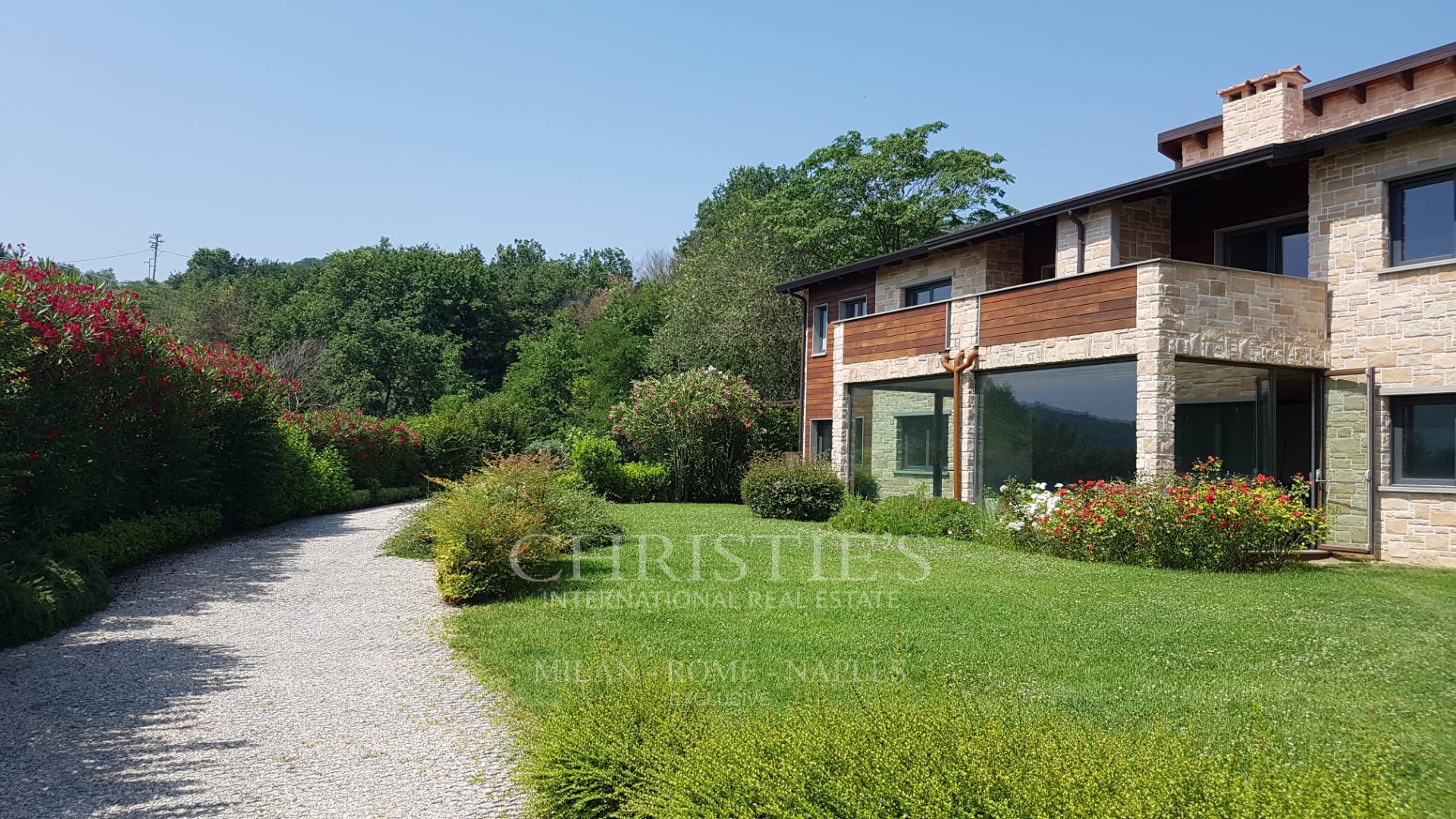 picture of Winery Resort With 6.5 Hectares Of Vineyards For Sale In Campania