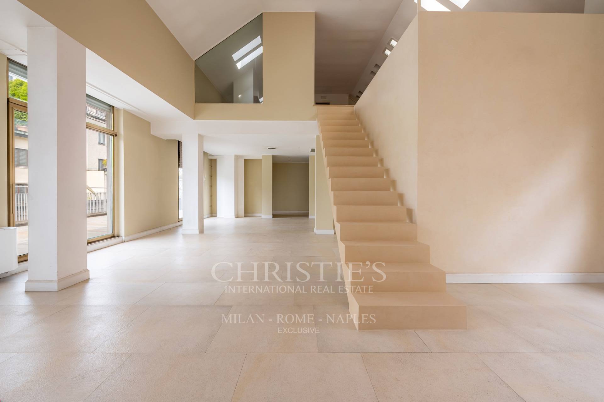 picture of Exclusive Penthouse With Terrace In The Quadrilatero District
