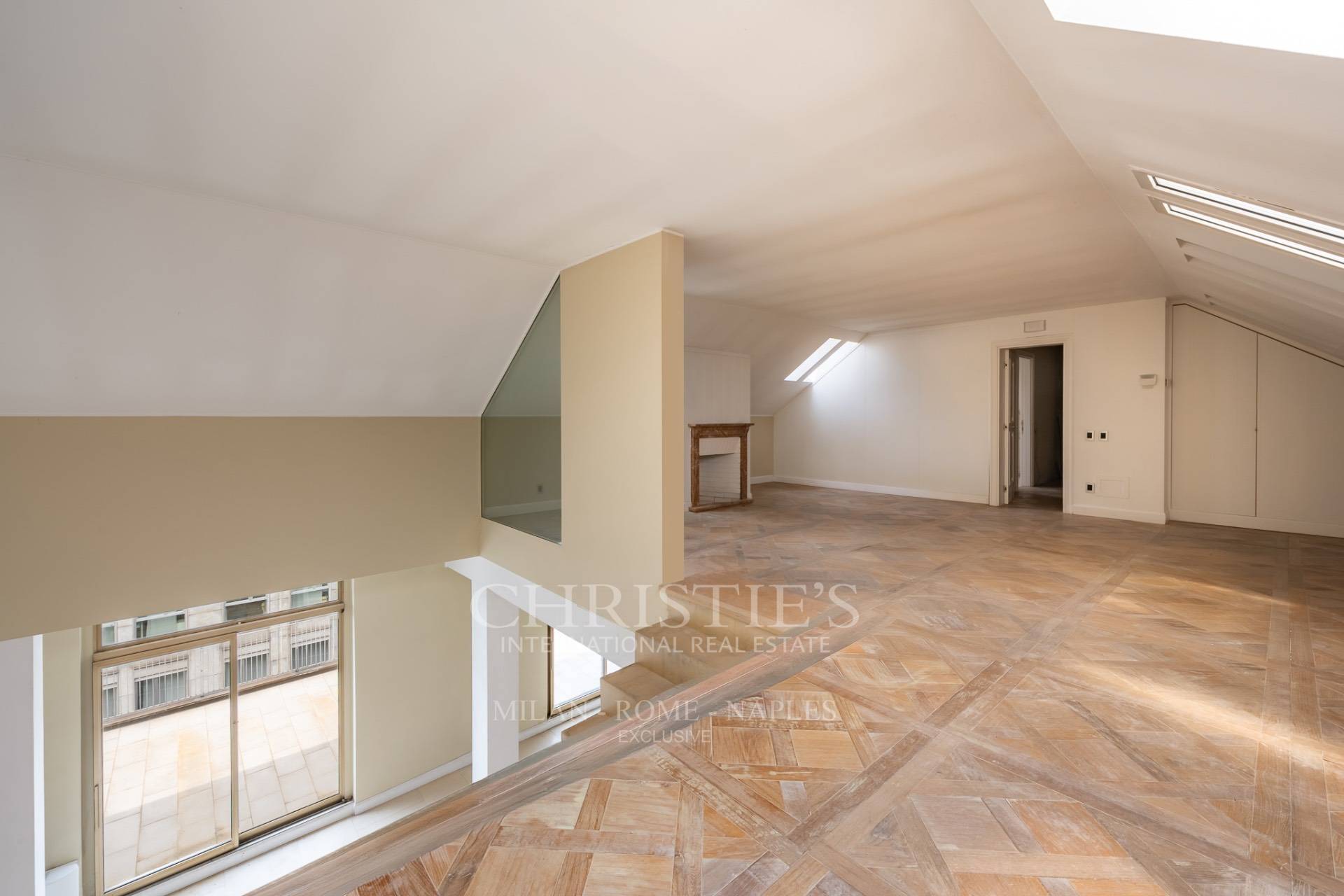 picture of Exclusive Penthouse With Terrace In The Quadrilatero District