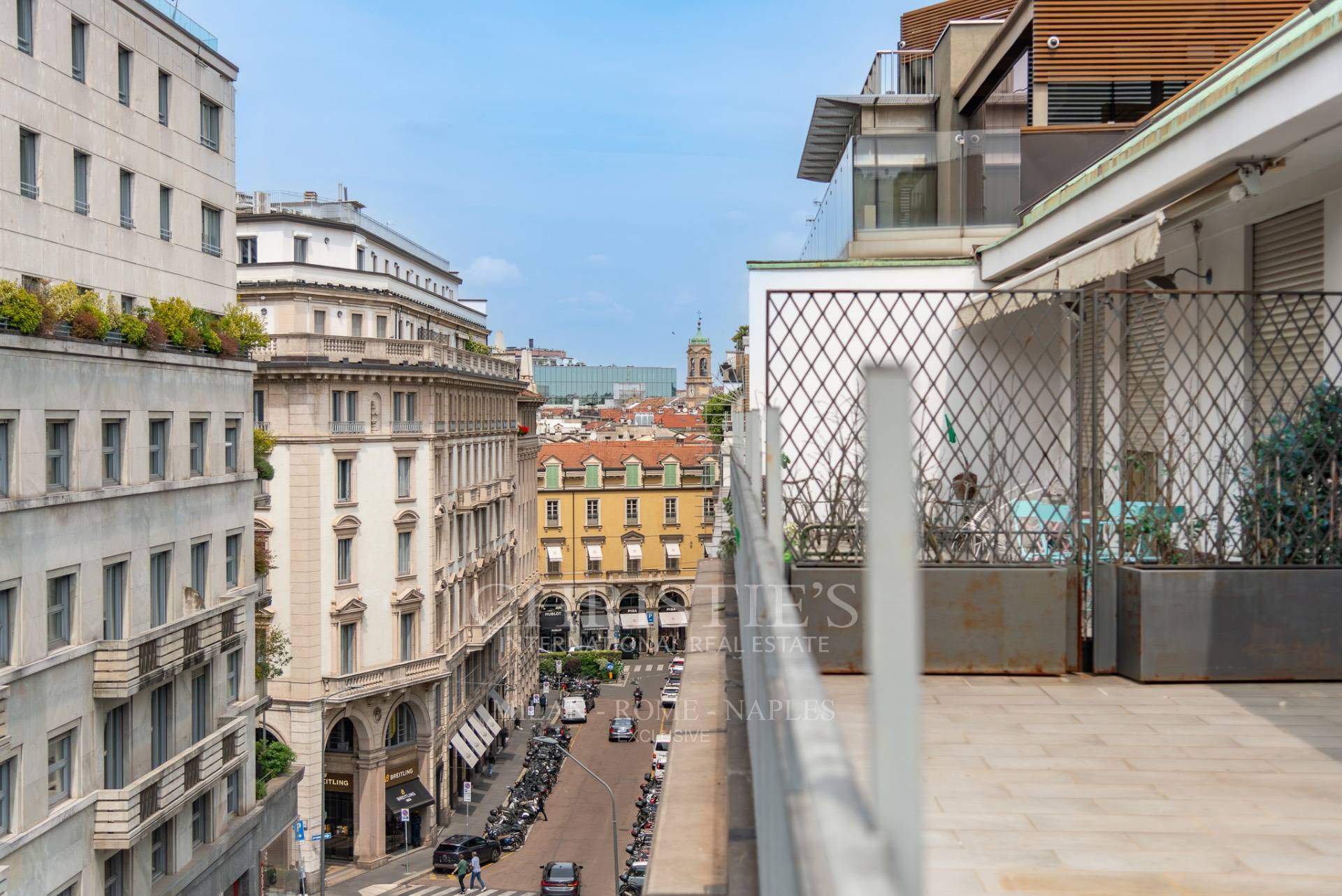 picture of Exclusive Penthouse With Terrace In The Quadrilatero District