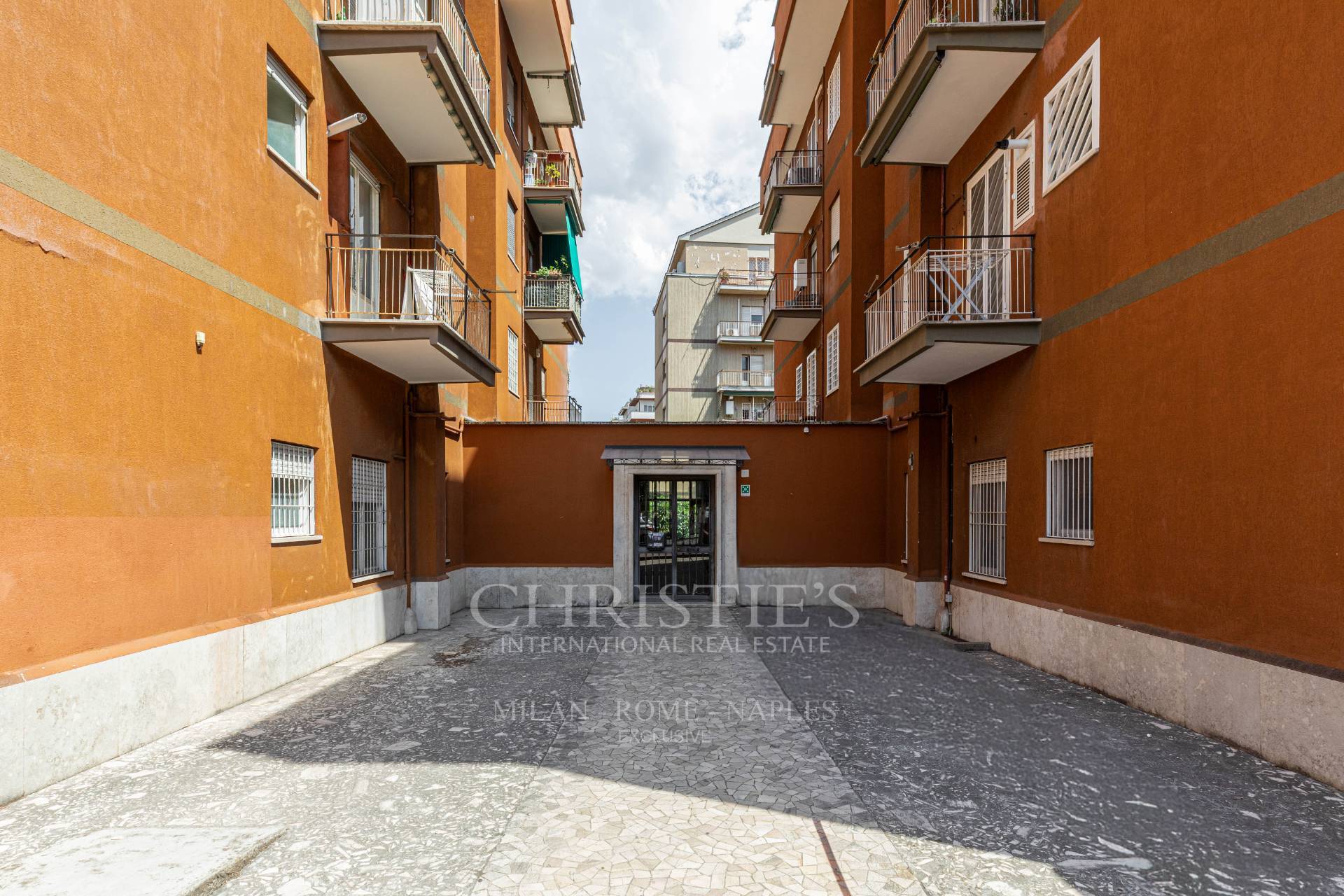 picture of Bright Penthouse With Large Terrace