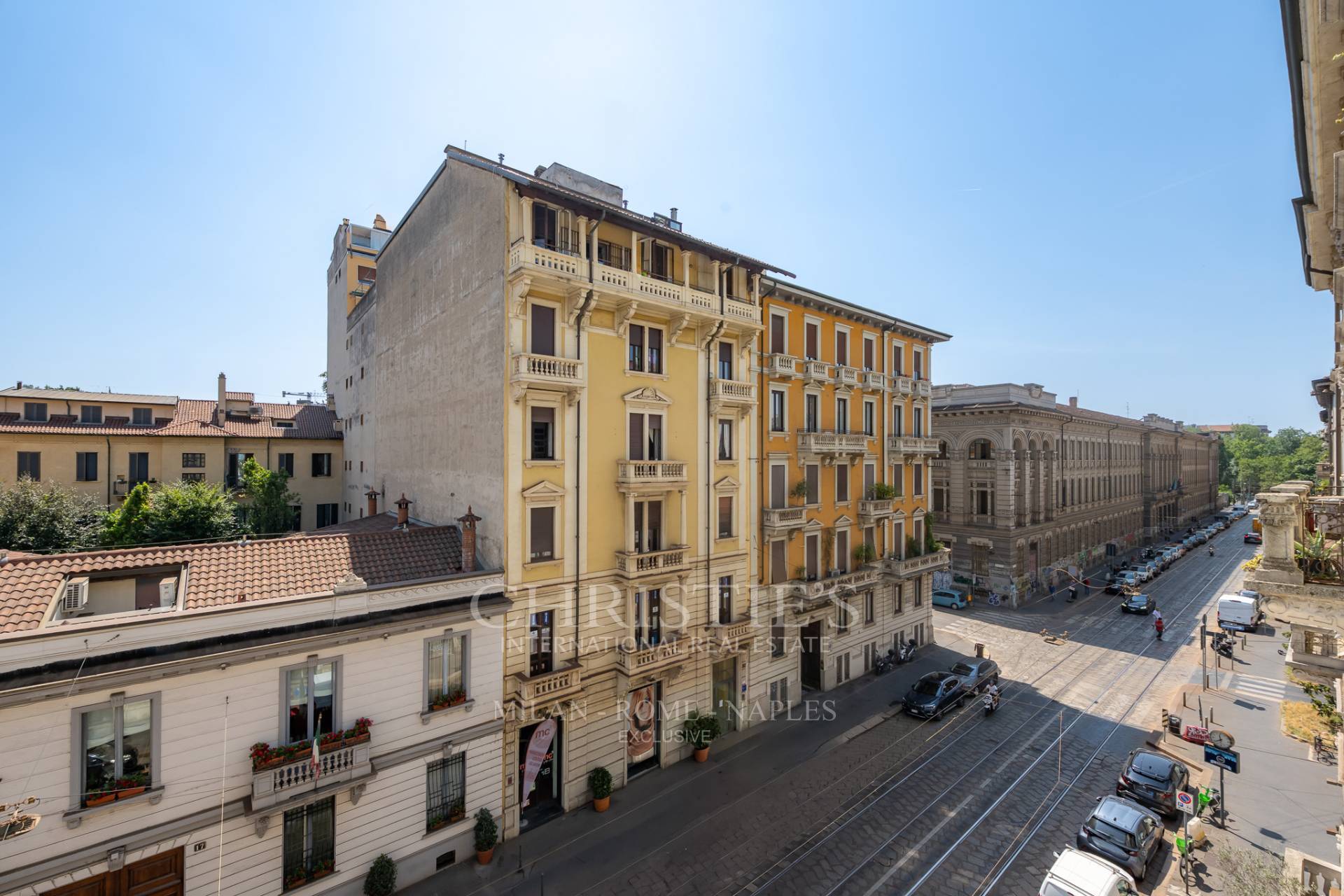 picture of Elegant Three-bedroom Apartment In A Historic Building - Magenta District