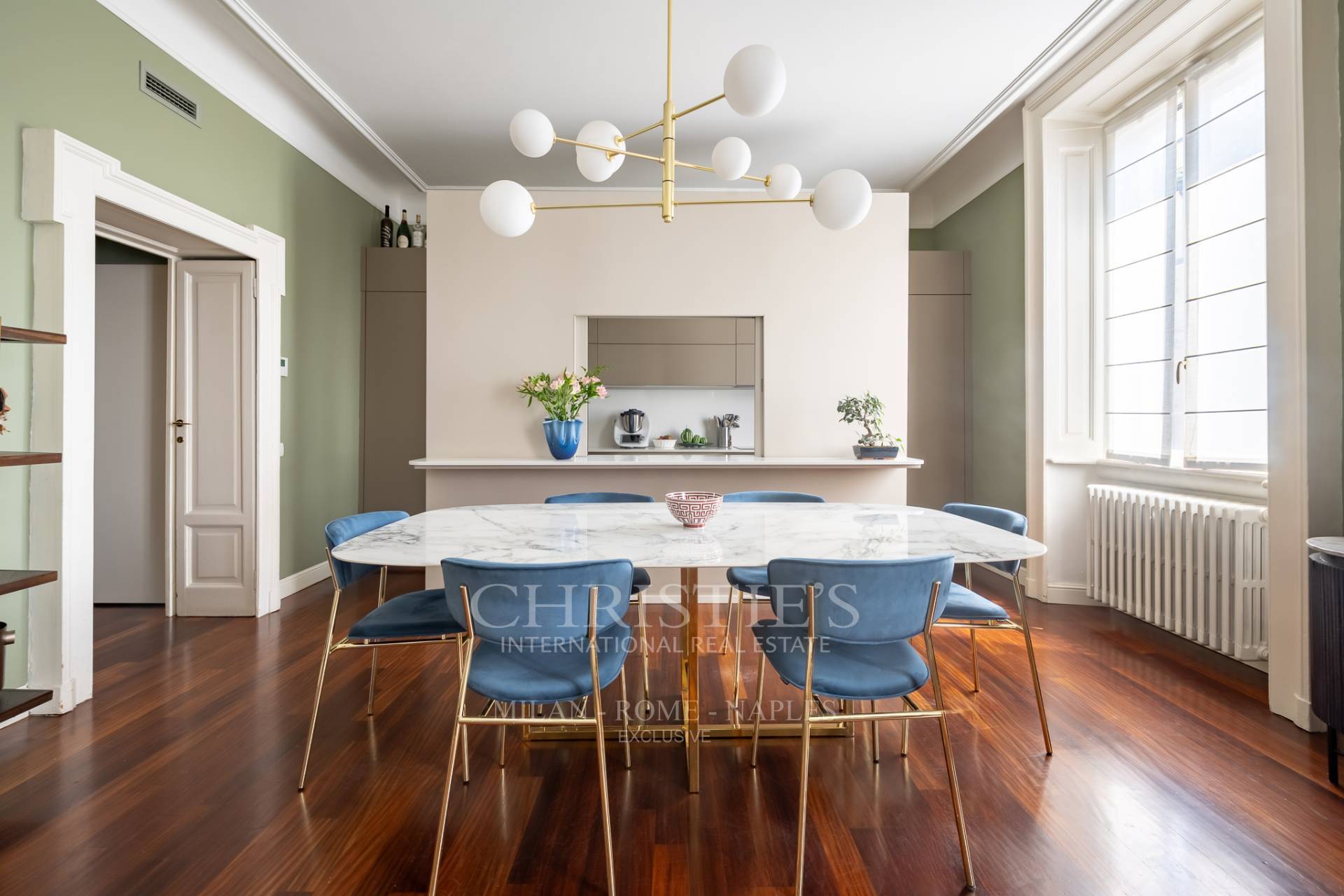 picture of Elegant Three-bedroom Apartment In A Historic Building - Magenta District
