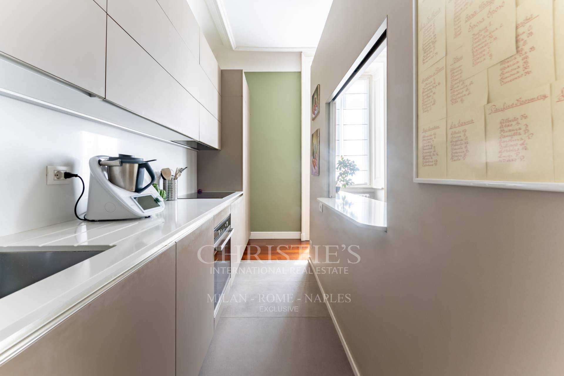 picture of Elegant Three-bedroom Apartment In A Historic Building - Magenta District