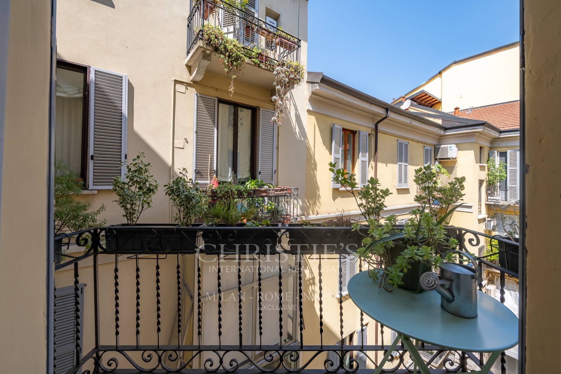 picture of Elegant Three-bedroom Apartment In A Historic Building - Magenta District