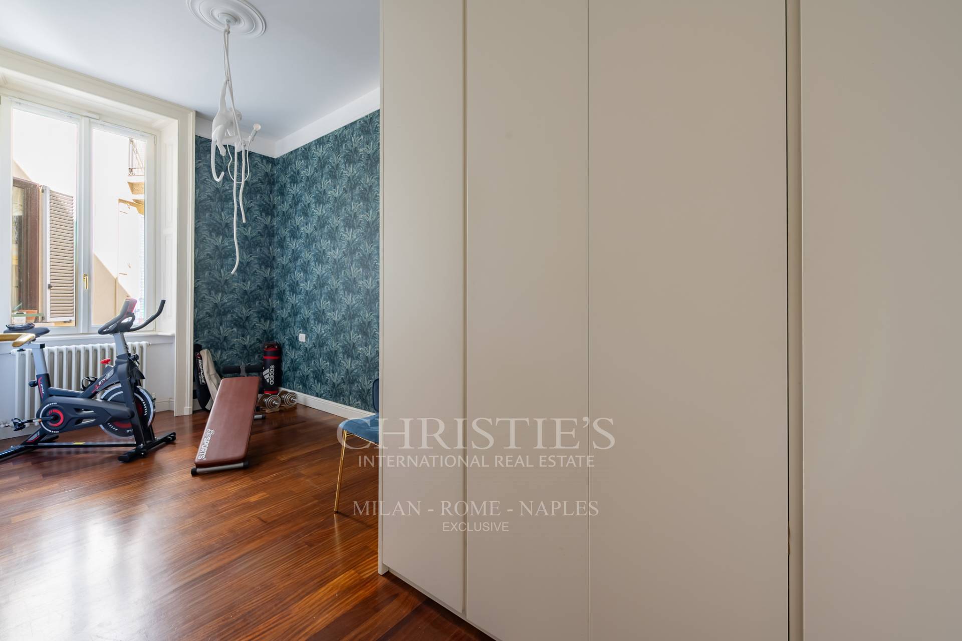 picture of Elegant Three-bedroom Apartment In A Historic Building - Magenta District