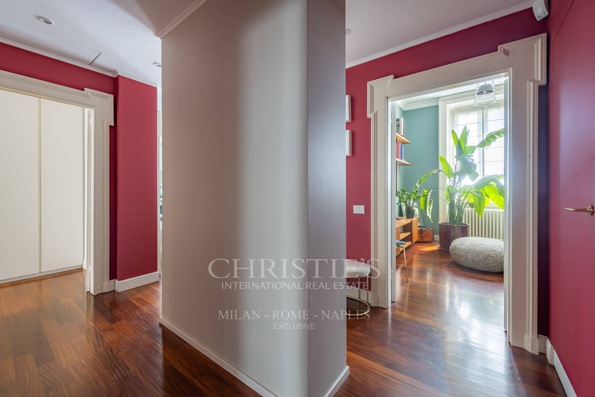 picture of Elegant Three-bedroom Apartment In A Historic Building - Magenta District