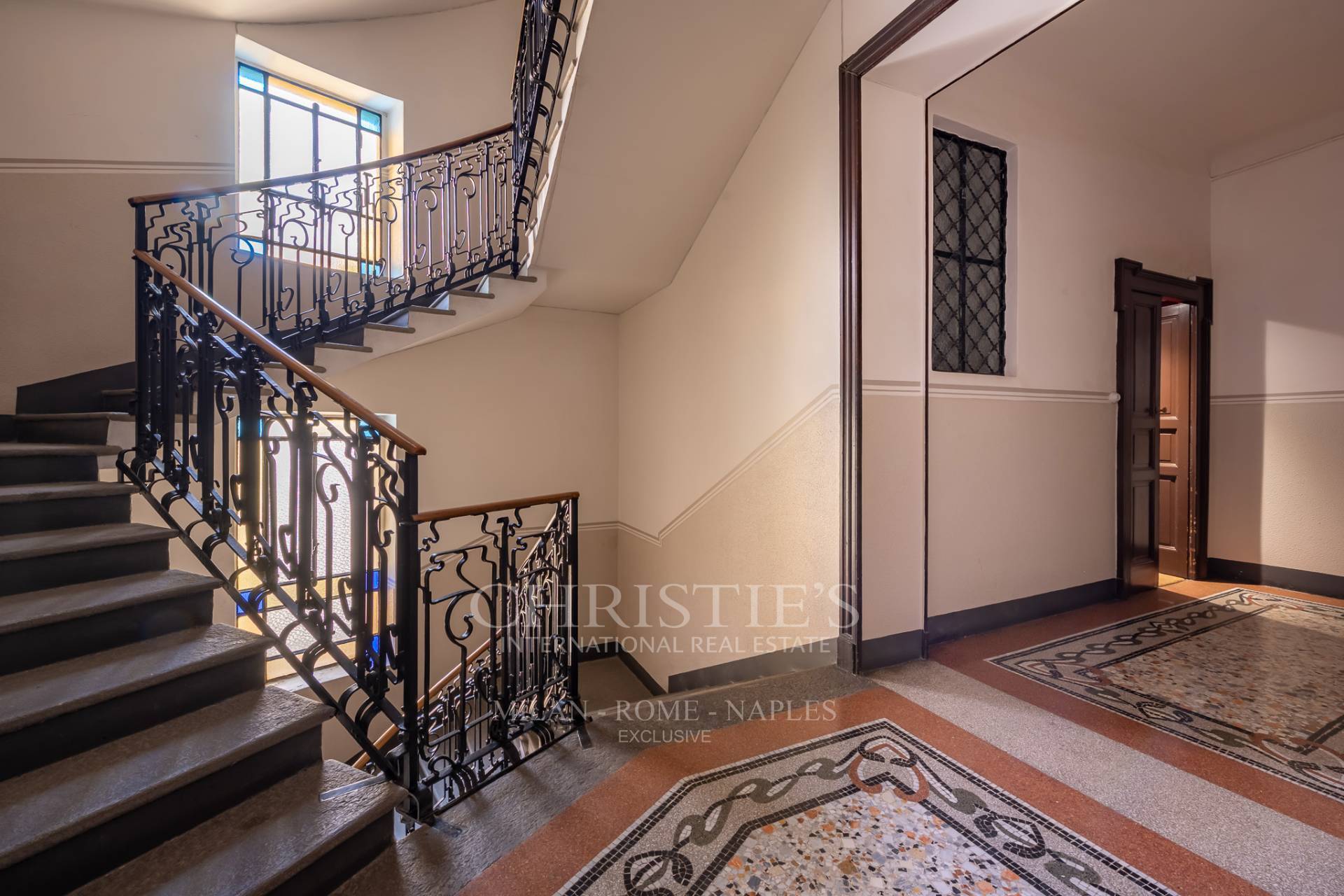 picture of Elegant Three-bedroom Apartment In A Historic Building - Magenta District