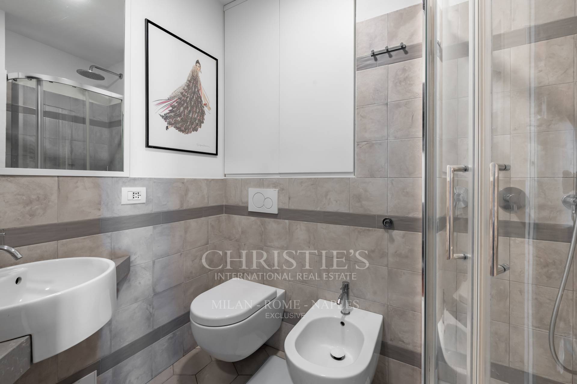 picture of Elegant Three-bedroom Apartment In A Historic Building - Magenta District