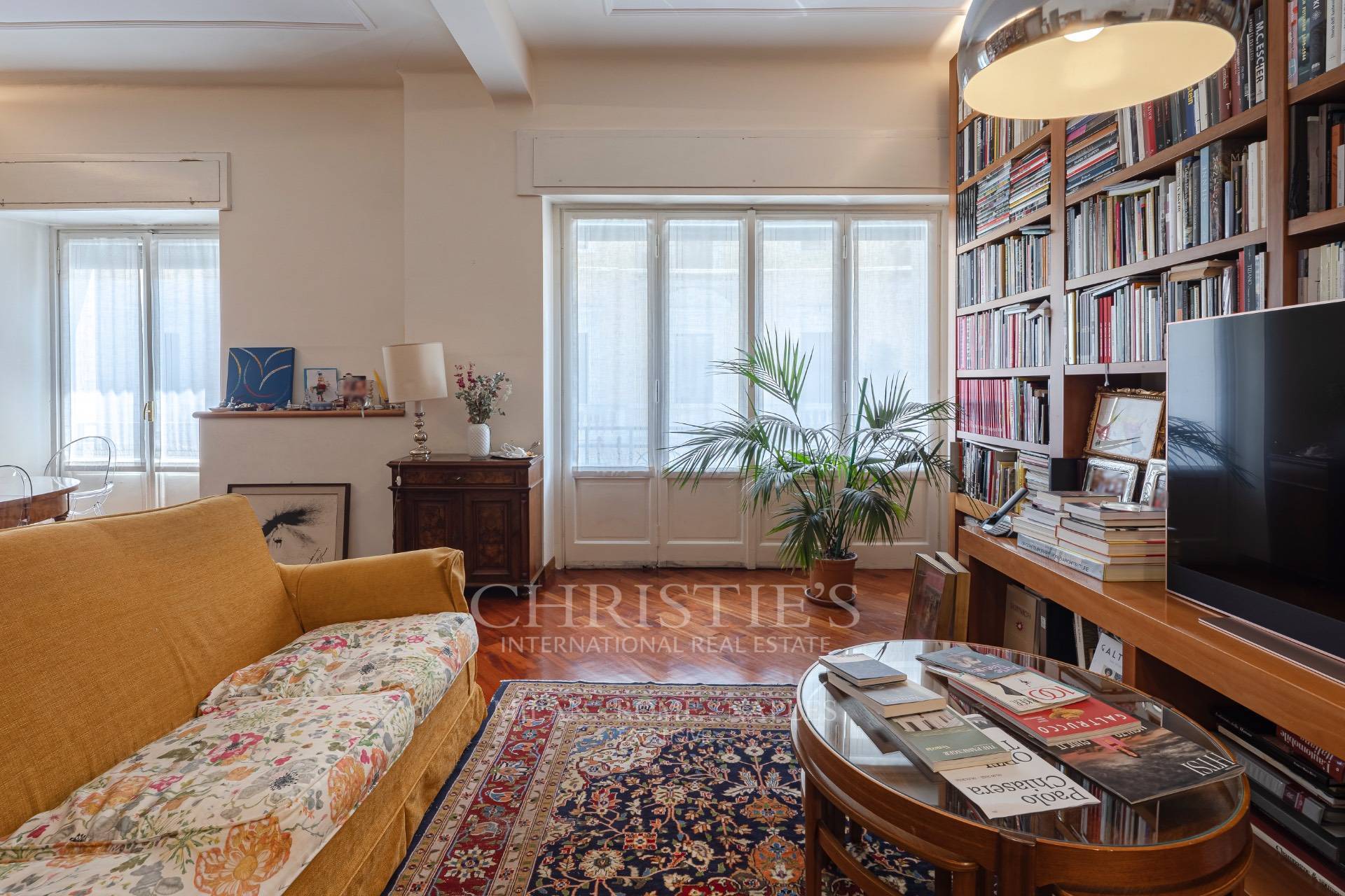 picture of Timeless Elegance In The Heart Of Sant'ambrogio