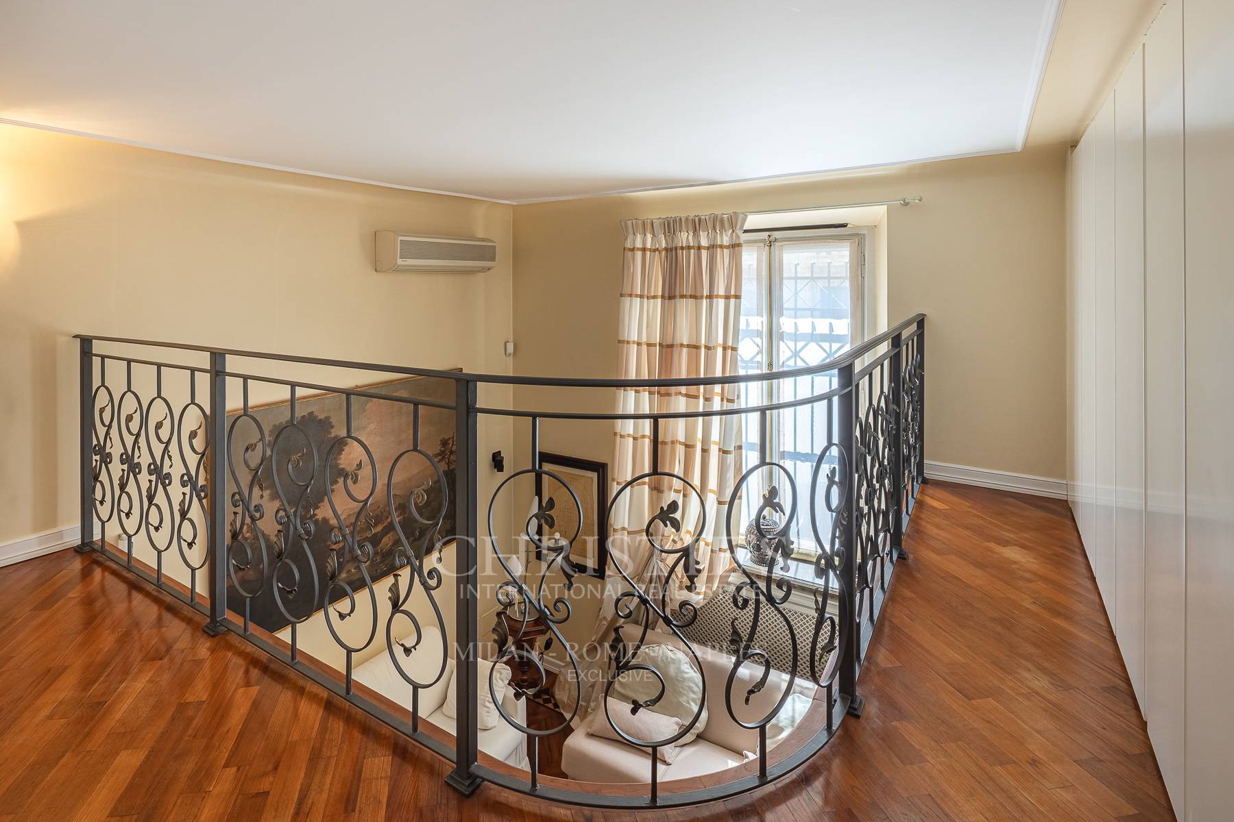 picture of Via Saffi: A Timeless Period Home Of Rare Elegance
