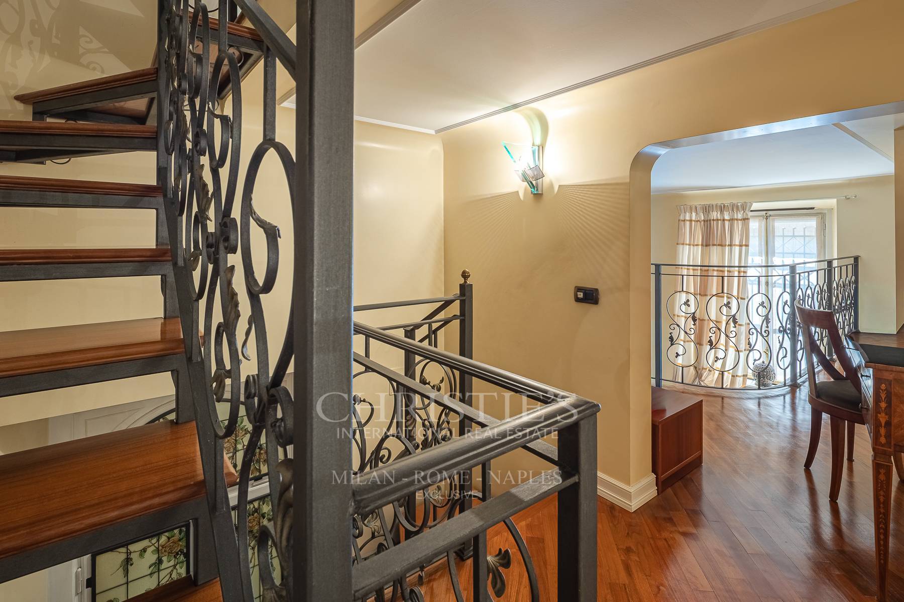 picture of Via Saffi: A Timeless Period Home Of Rare Elegance