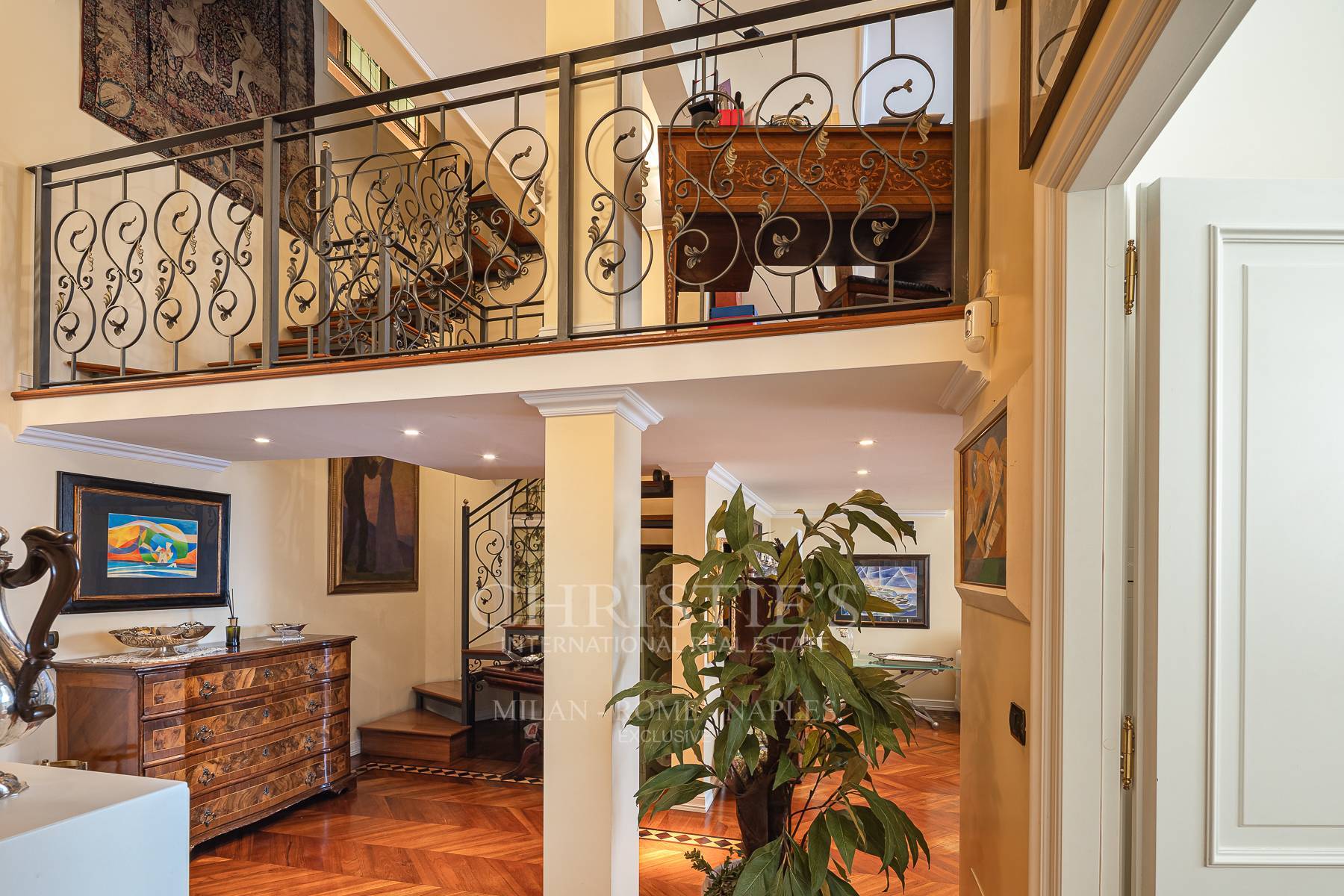 picture of Via Saffi: A Timeless Period Home Of Rare Elegance