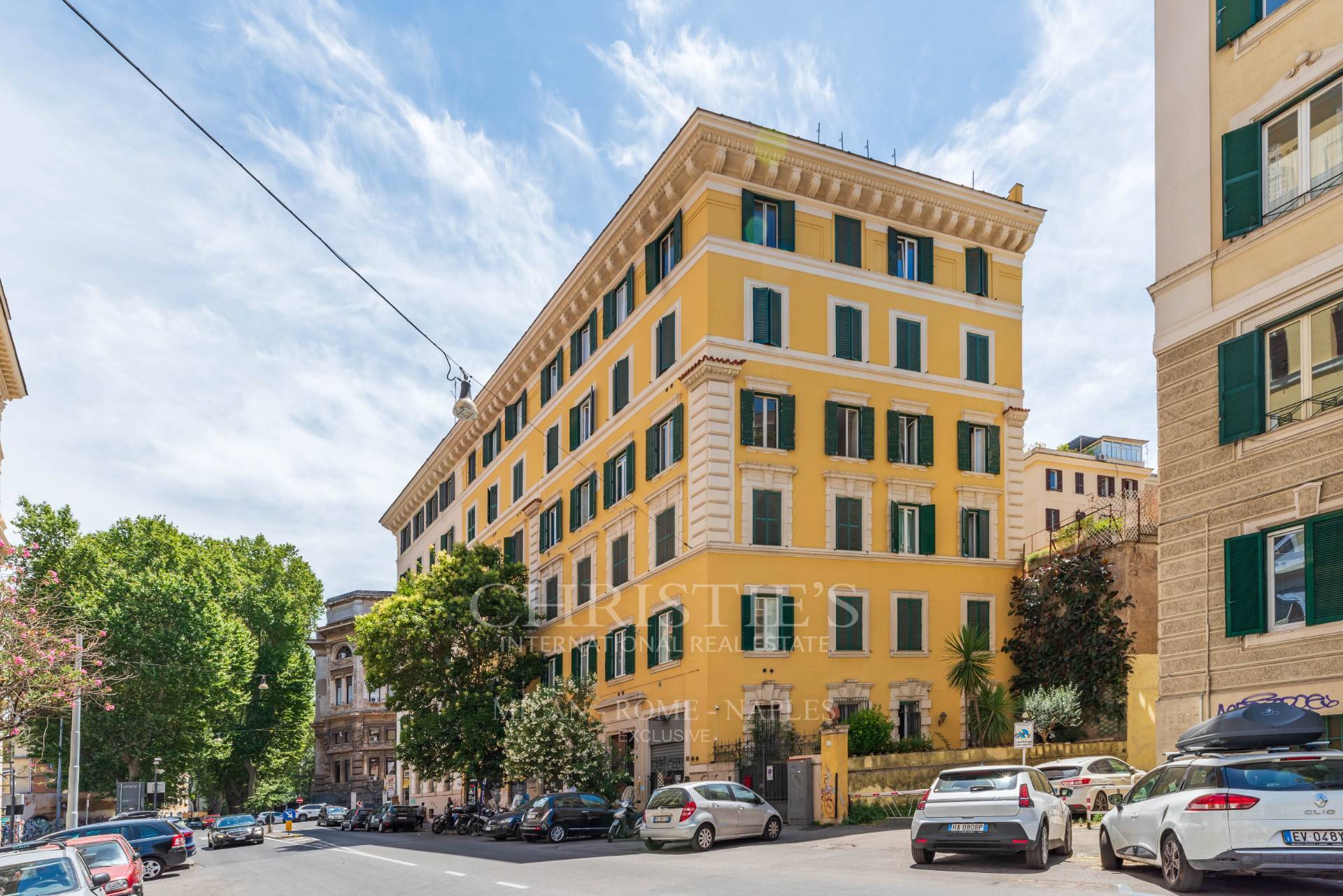 picture of Fabolous Penthouse In Trastevere Square