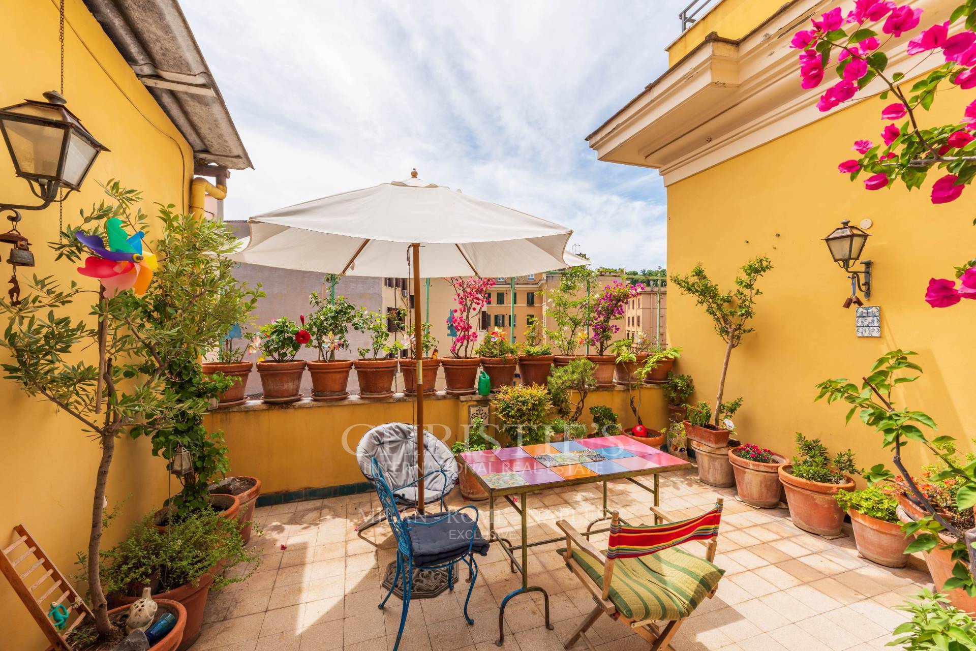 picture of Fabolous Penthouse In Trastevere Square