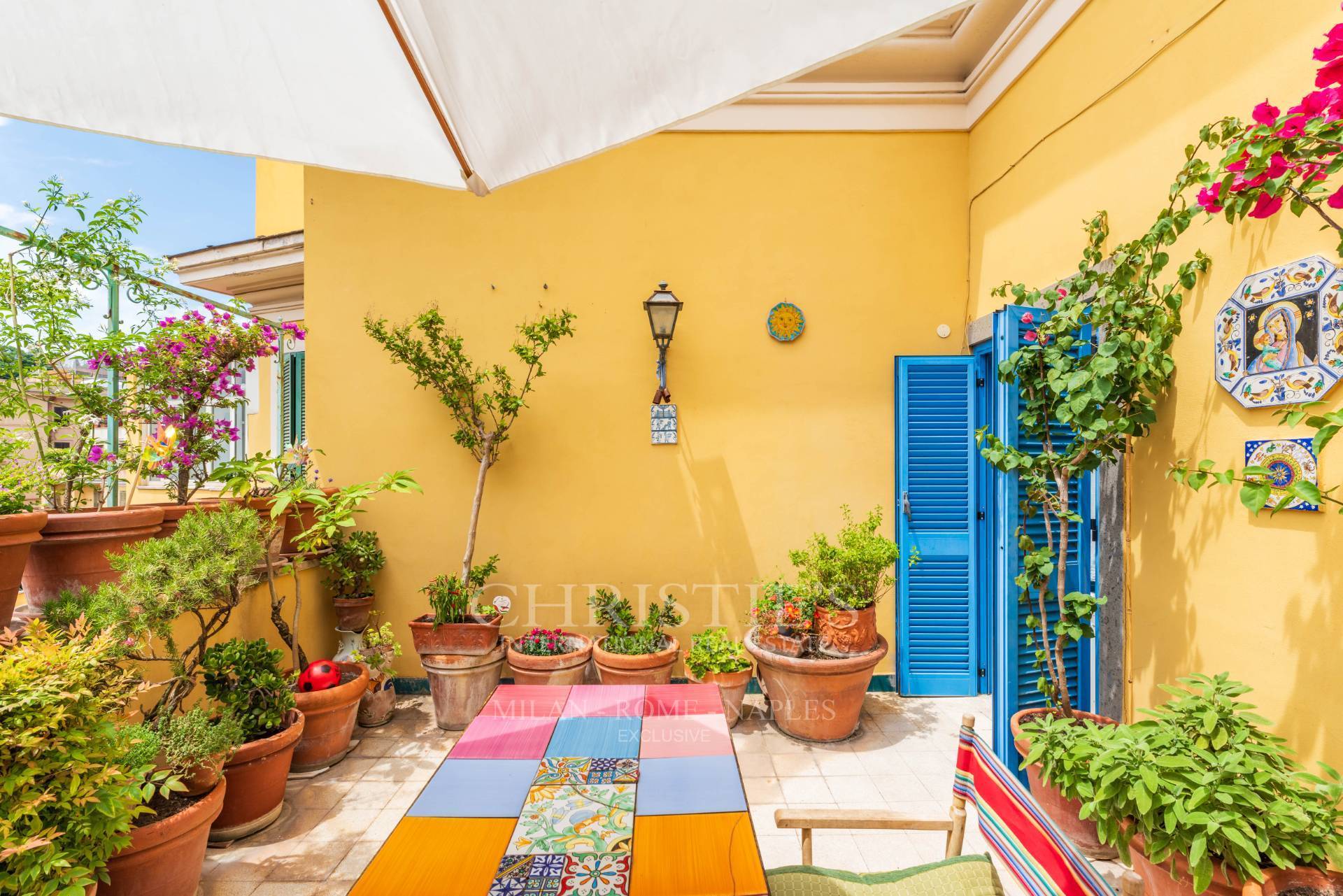 picture of Fabolous Penthouse In Trastevere Square