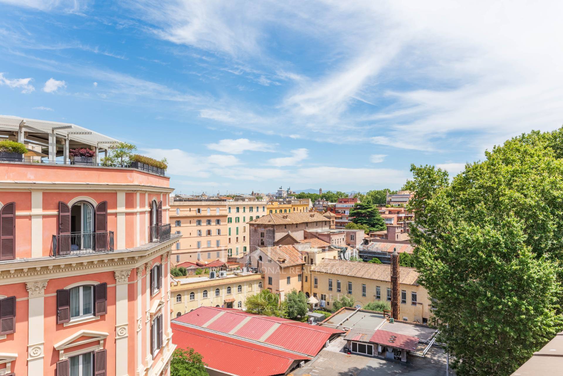 picture of Fabolous Penthouse In Trastevere Square