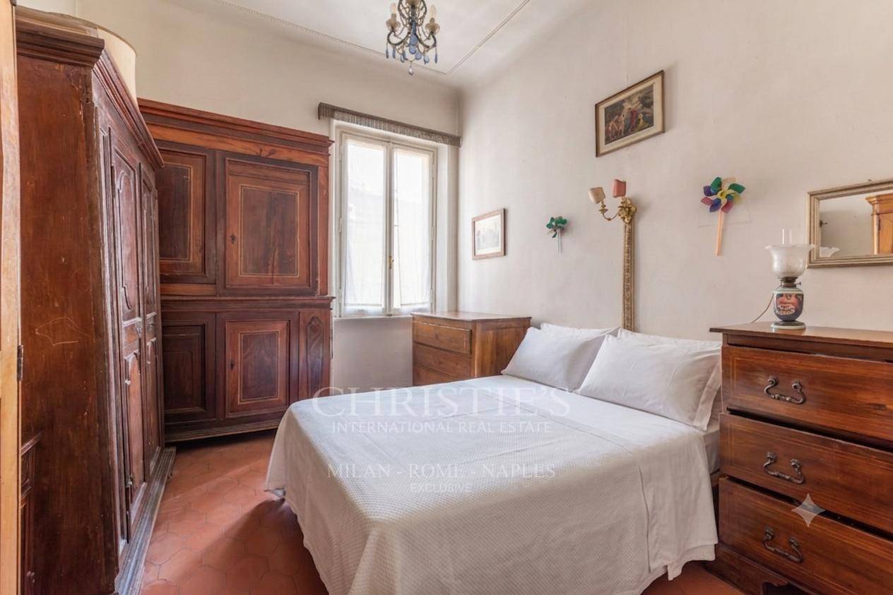 picture of Fabolous Penthouse In Trastevere Square