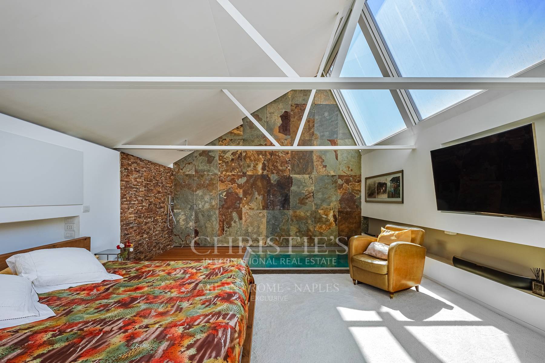 picture of Iconic Loft With Private Spa, Multifunctional Showroom And Winter Garden In Milan