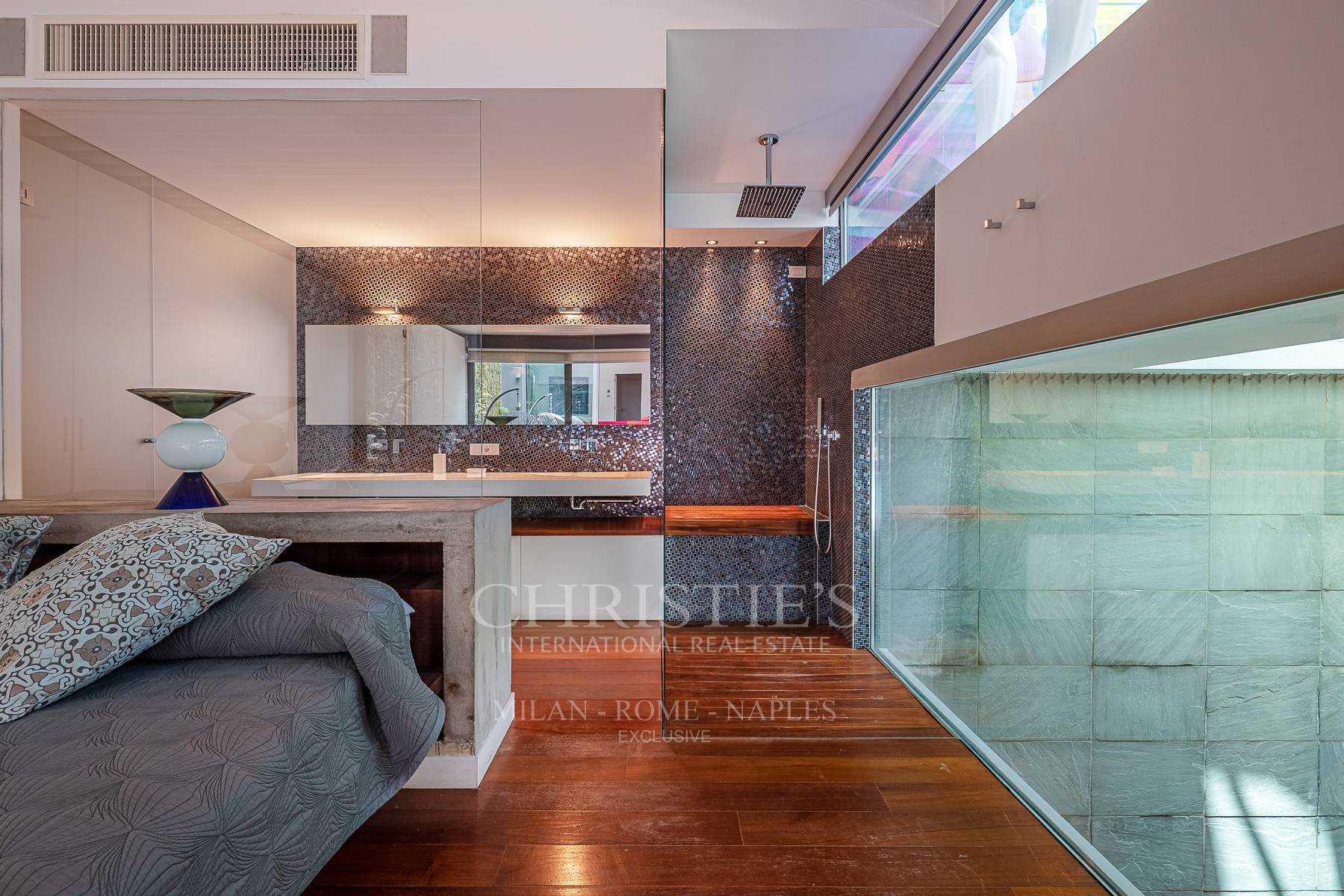 picture of Iconic Loft With Private Spa, Multifunctional Showroom And Winter Garden In Milan