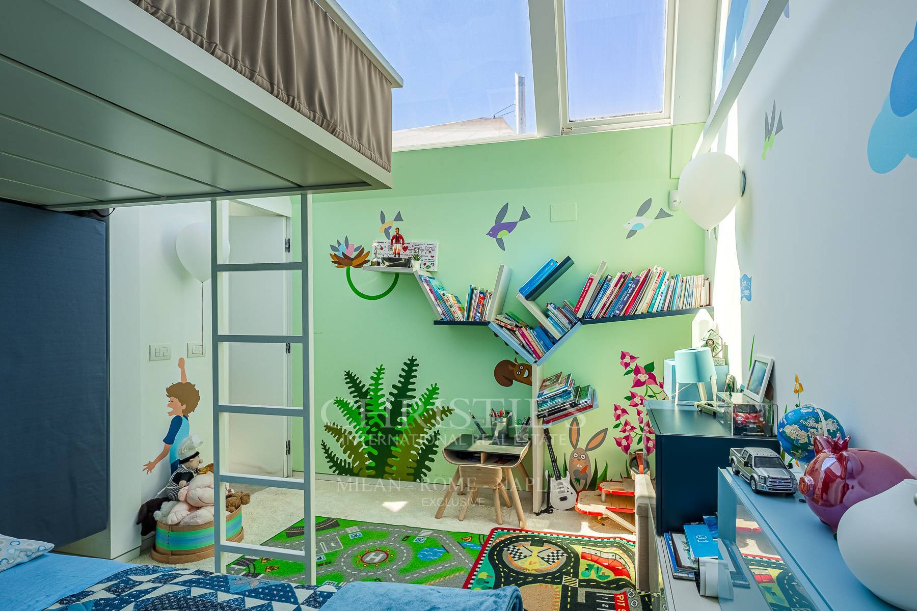 picture of Iconic Loft With Private Spa, Multifunctional Showroom And Winter Garden In Milan