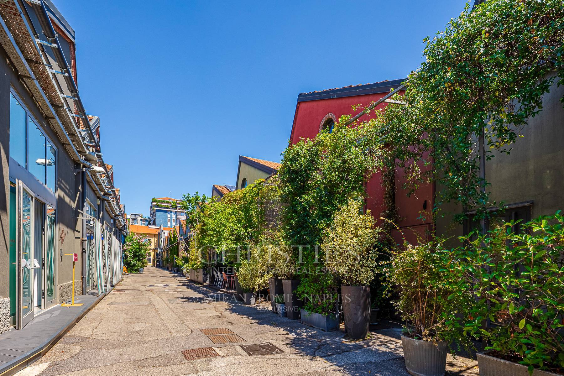 picture of Iconic Loft With Private Spa, Multifunctional Showroom And Winter Garden In Milan