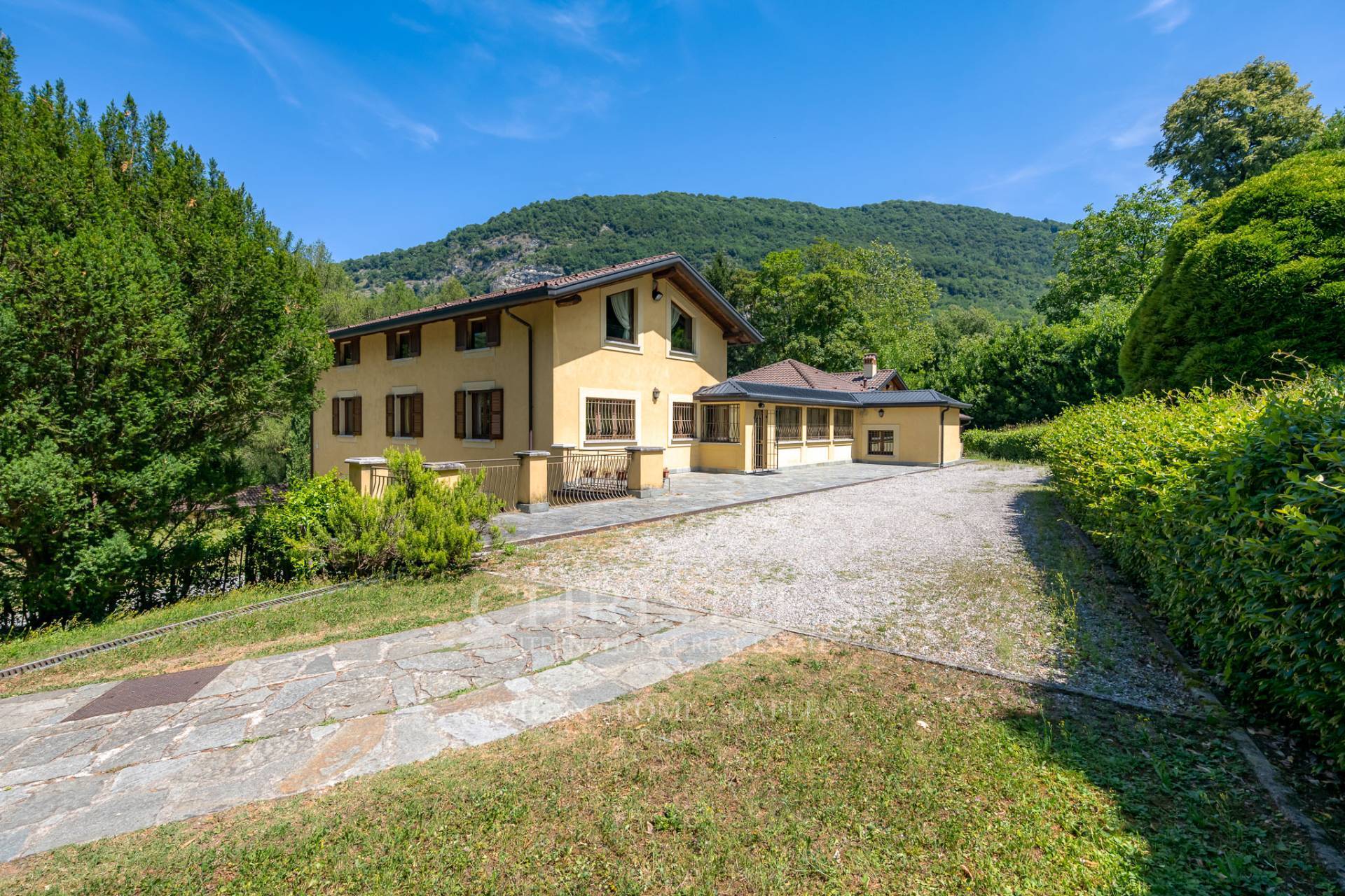 picture of Prestigious Residence In A Panoramic Setting, Near Como And Bellagio