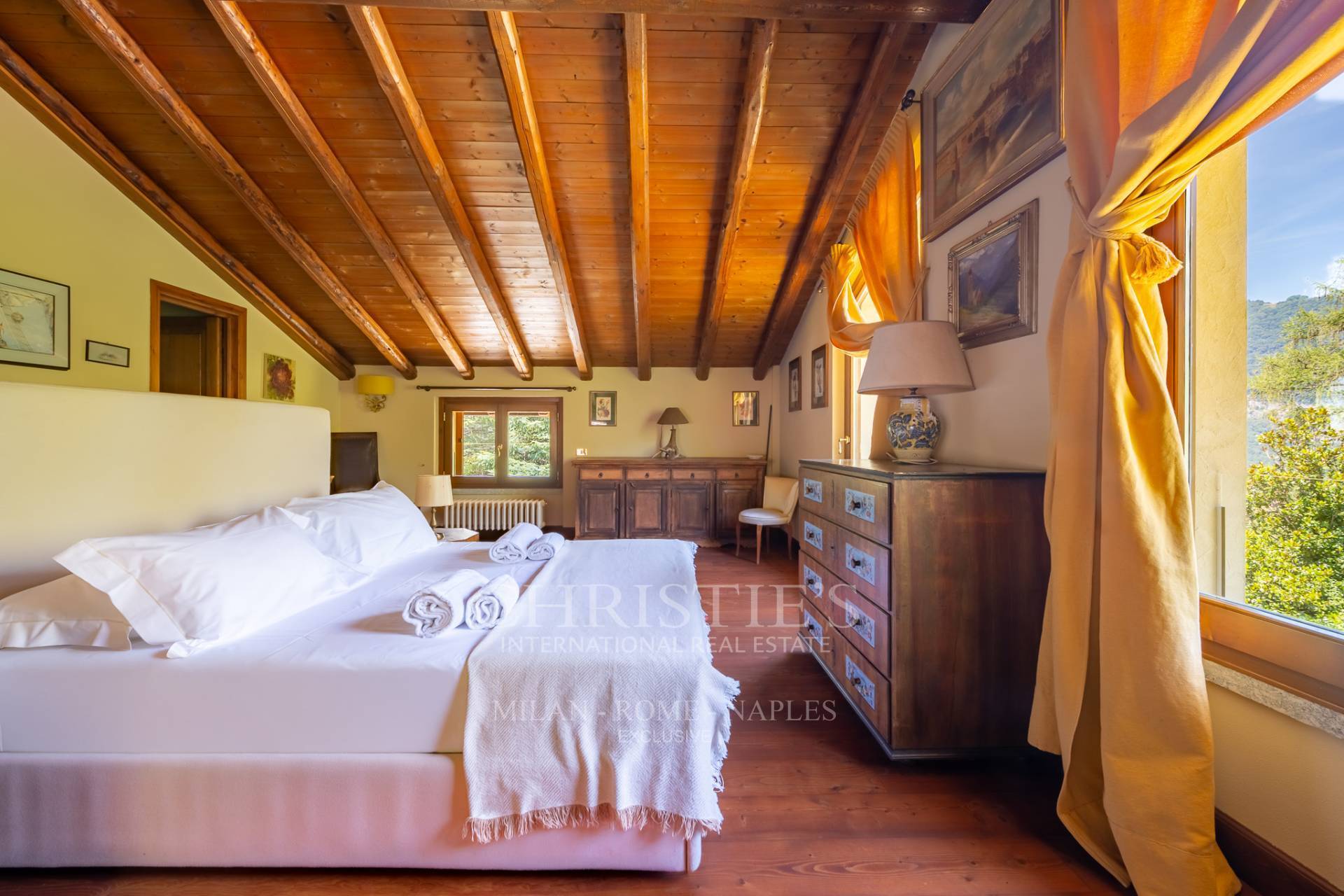 picture of Prestigious Residence In A Panoramic Setting, Near Como And Bellagio