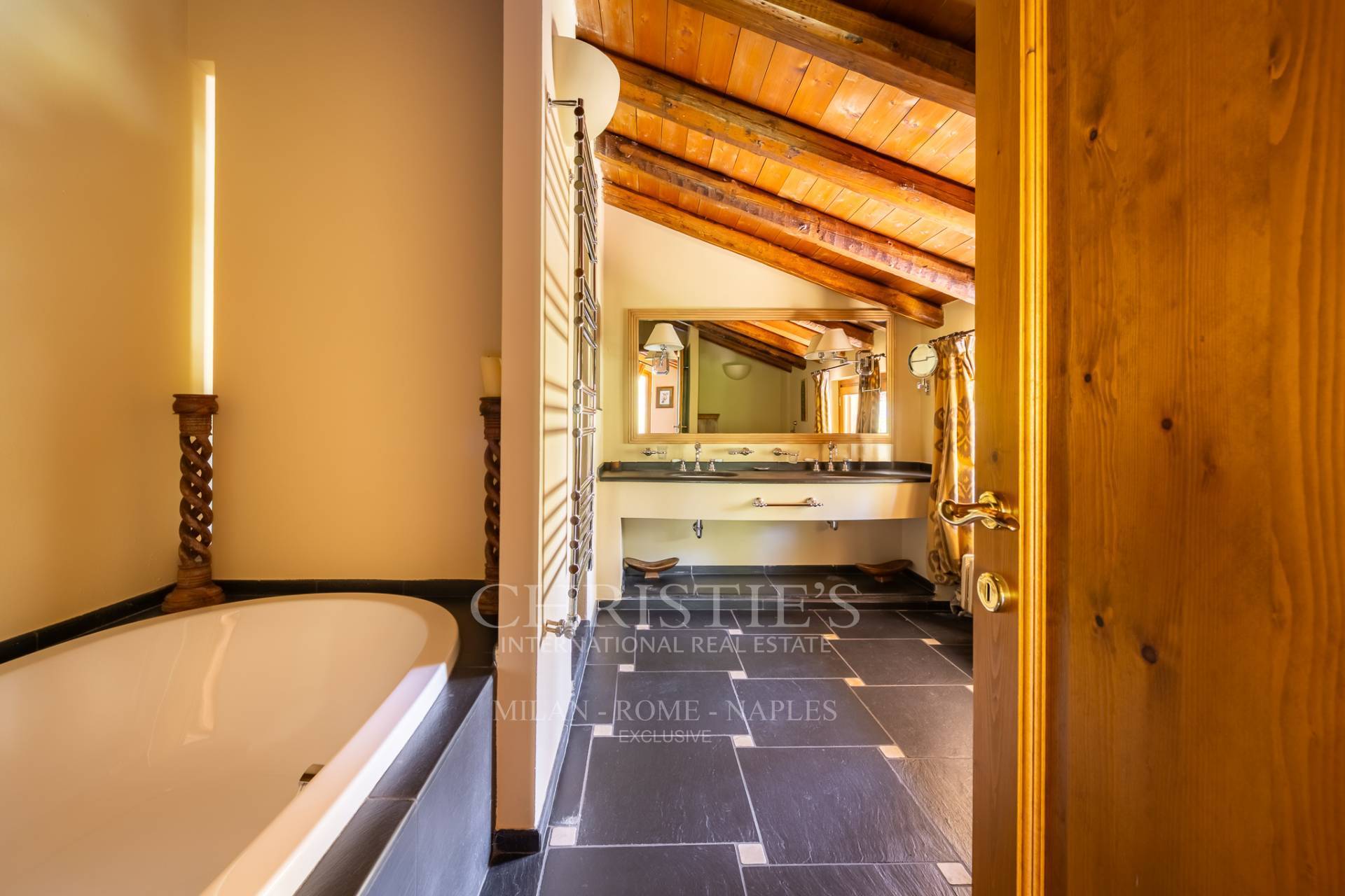 picture of Prestigious Residence In A Panoramic Setting, Near Como And Bellagio