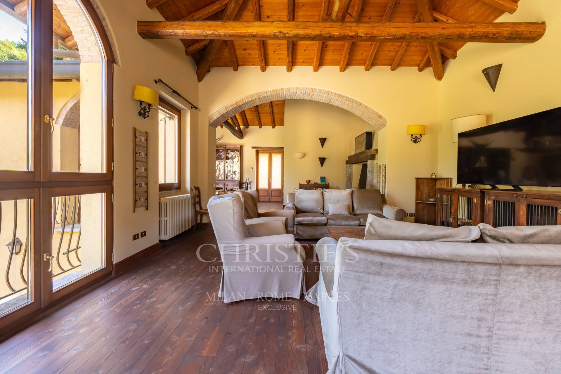 picture of Prestigious Residence In A Panoramic Setting, Near Como And Bellagio