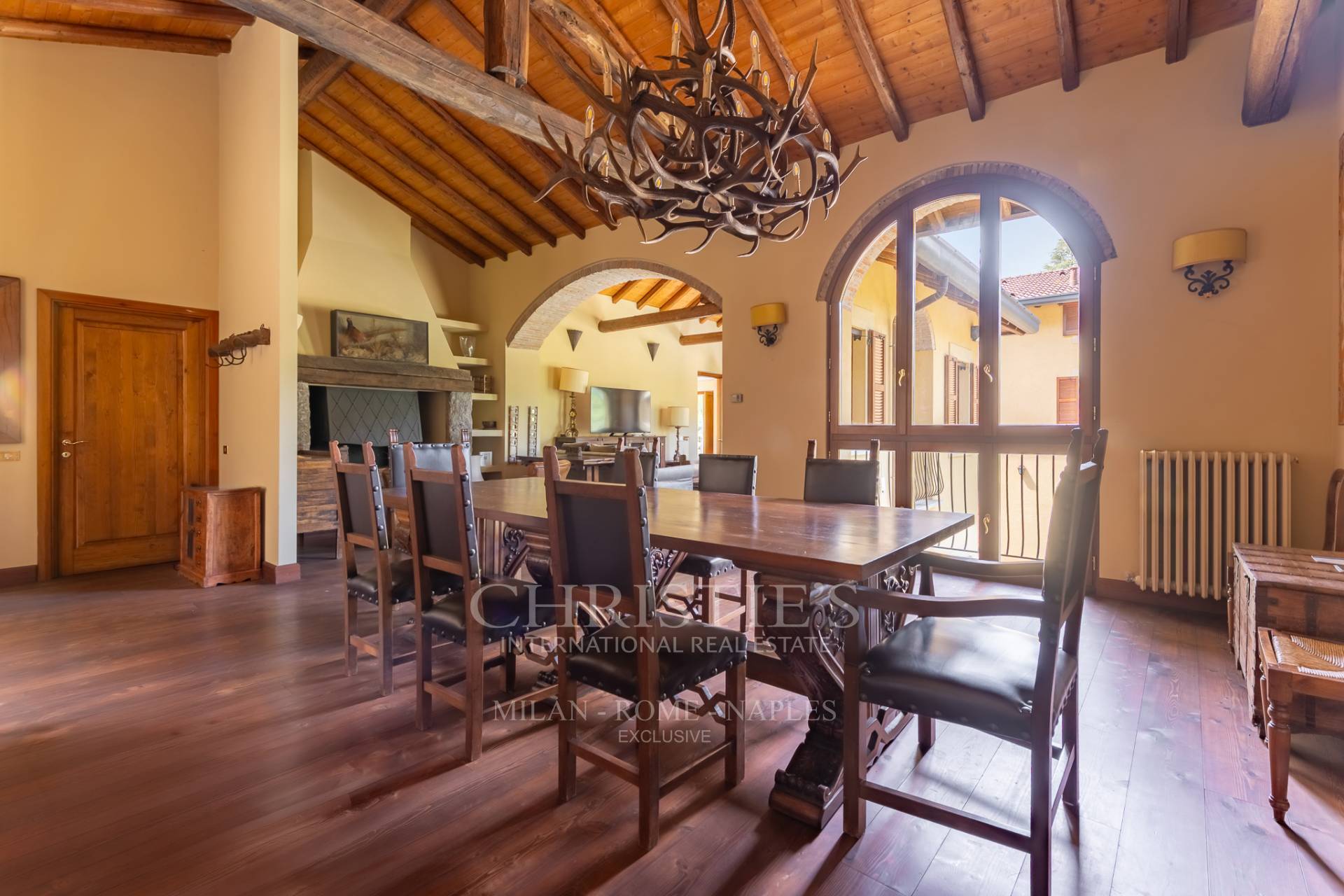 picture of Prestigious Residence In A Panoramic Setting, Near Como And Bellagio