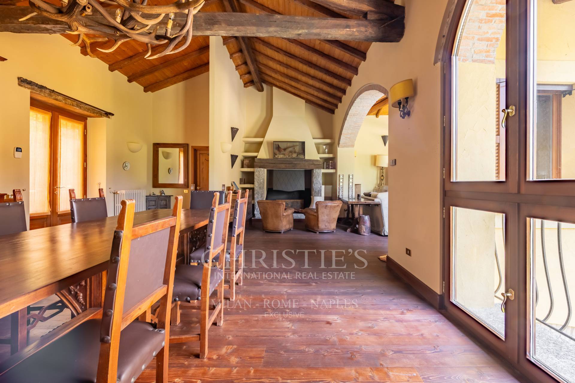 picture of Prestigious Residence In A Panoramic Setting, Near Como And Bellagio