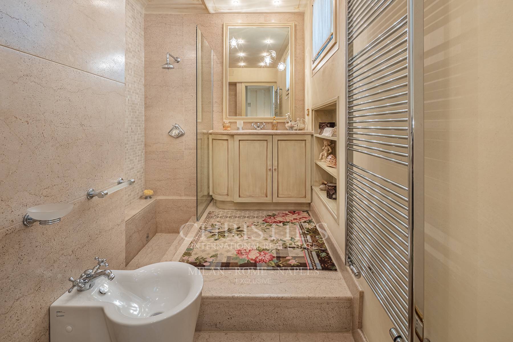 picture of A Distinguished Residence In Piazza Sant'ambrogio