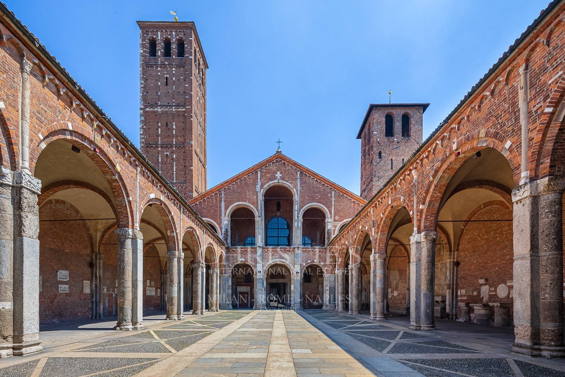 picture of A Distinguished Residence In Piazza Sant'ambrogio
