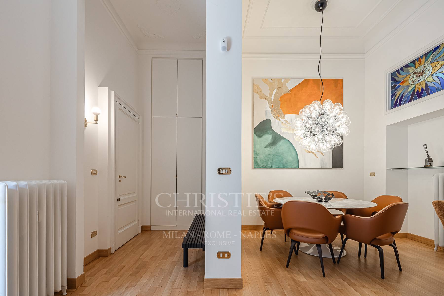 picture of Elegant Furnished Apartment In A Period Building Between Arco Della Pace And Parco Sempione