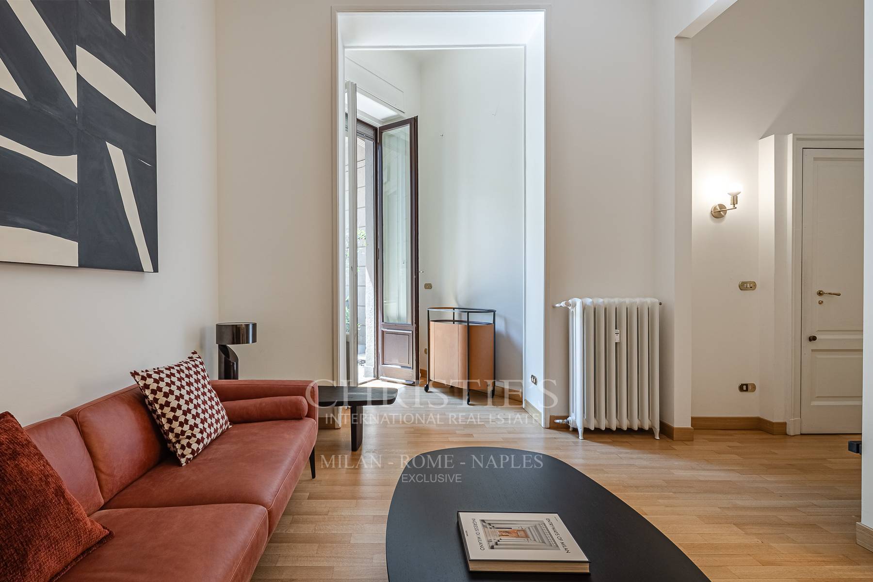 picture of Elegant Furnished Apartment In A Period Building Between Arco Della Pace And Parco Sempione