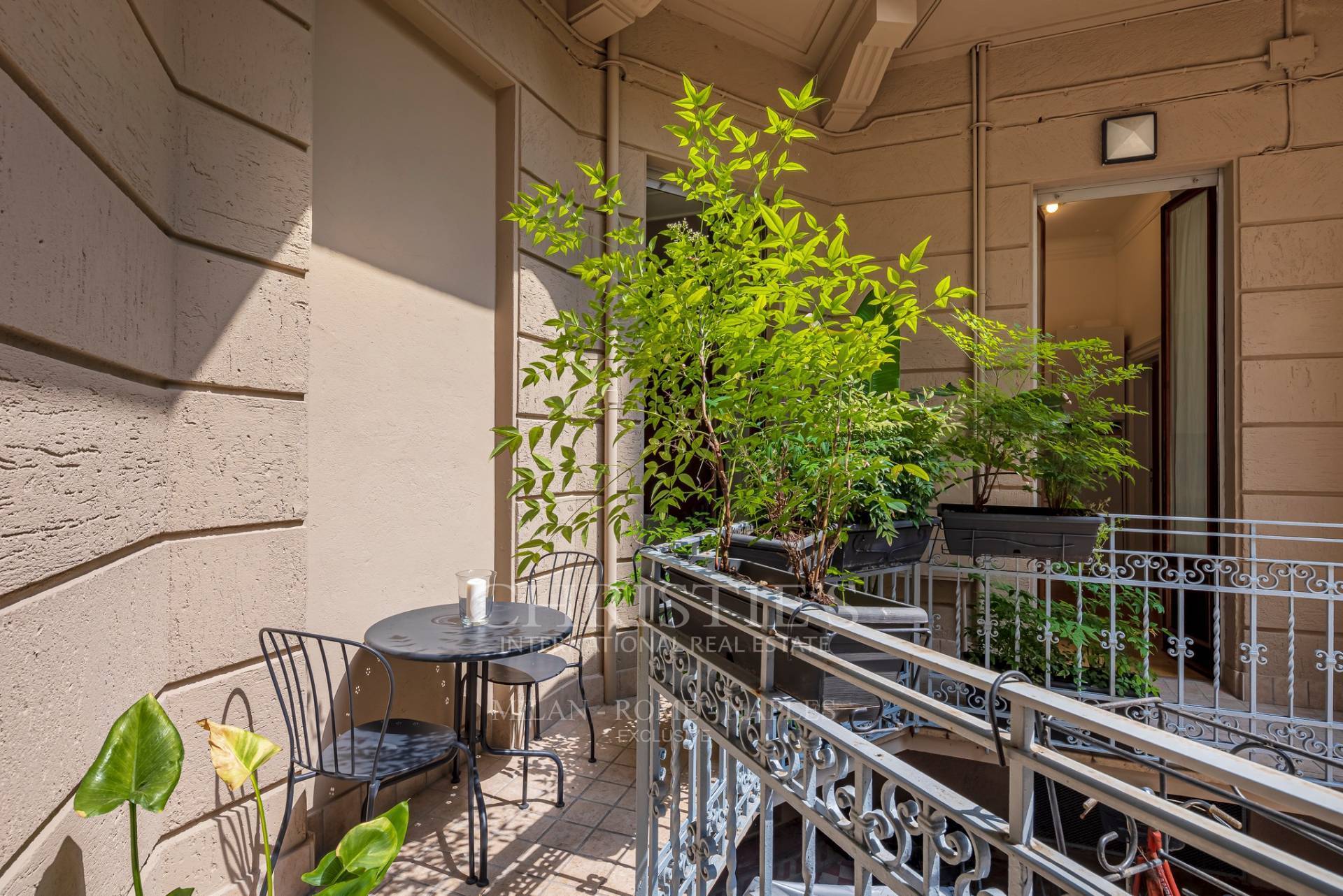 picture of Elegant Furnished Apartment In A Period Building Between Arco Della Pace And Parco Sempione