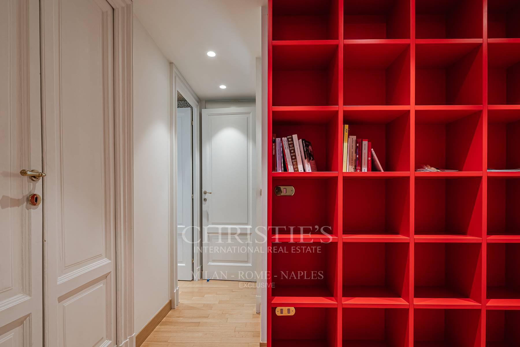 picture of Elegant Furnished Apartment In A Period Building Between Arco Della Pace And Parco Sempione