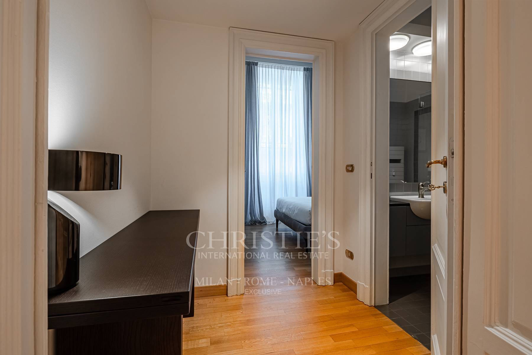picture of Elegant Furnished Apartment In A Period Building Between Arco Della Pace And Parco Sempione