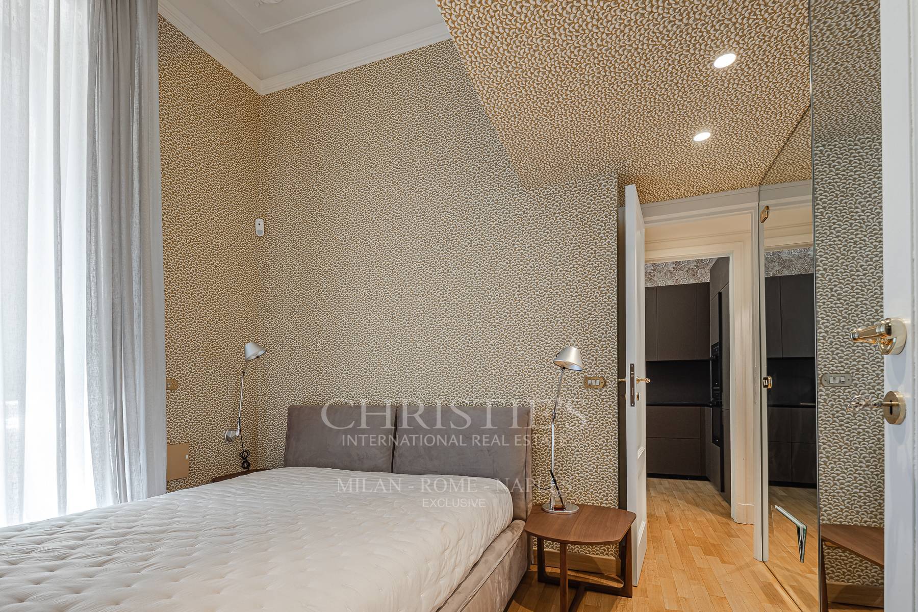 picture of Elegant Furnished Apartment In A Period Building Between Arco Della Pace And Parco Sempione