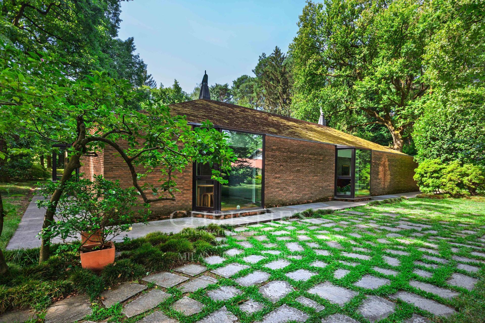 picture of A Marco Zanuso Architectural Masterpiece