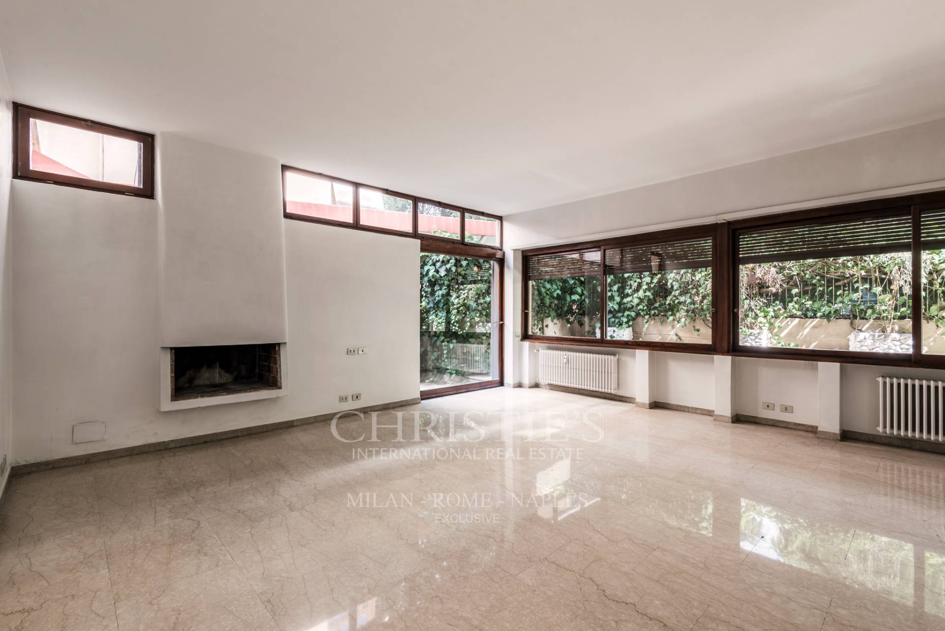 picture of High-end Apartment In An Elegant Building With Terrace And Garden
