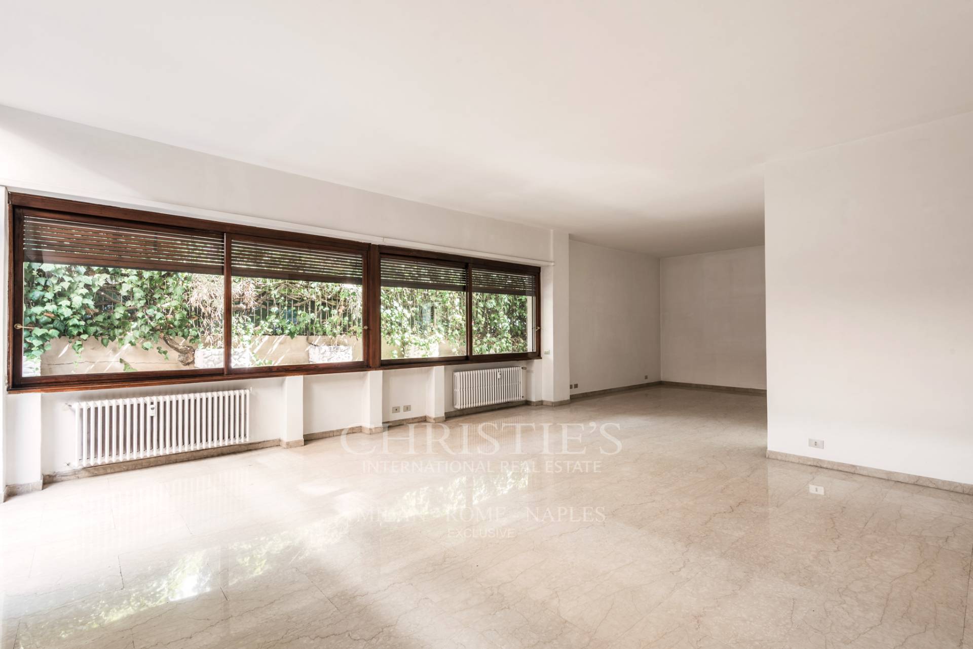 picture of High-end Apartment In An Elegant Building With Terrace And Garden