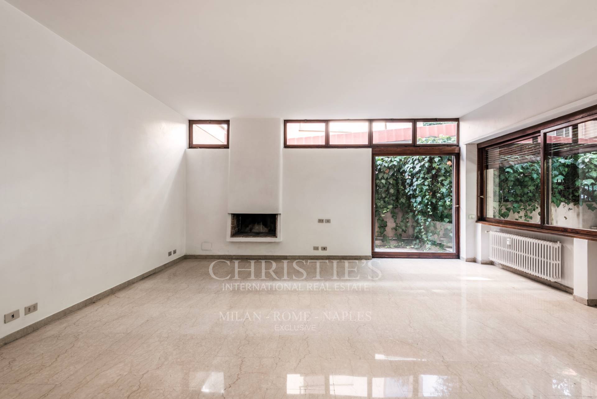 picture of High-end Apartment In An Elegant Building With Terrace And Garden