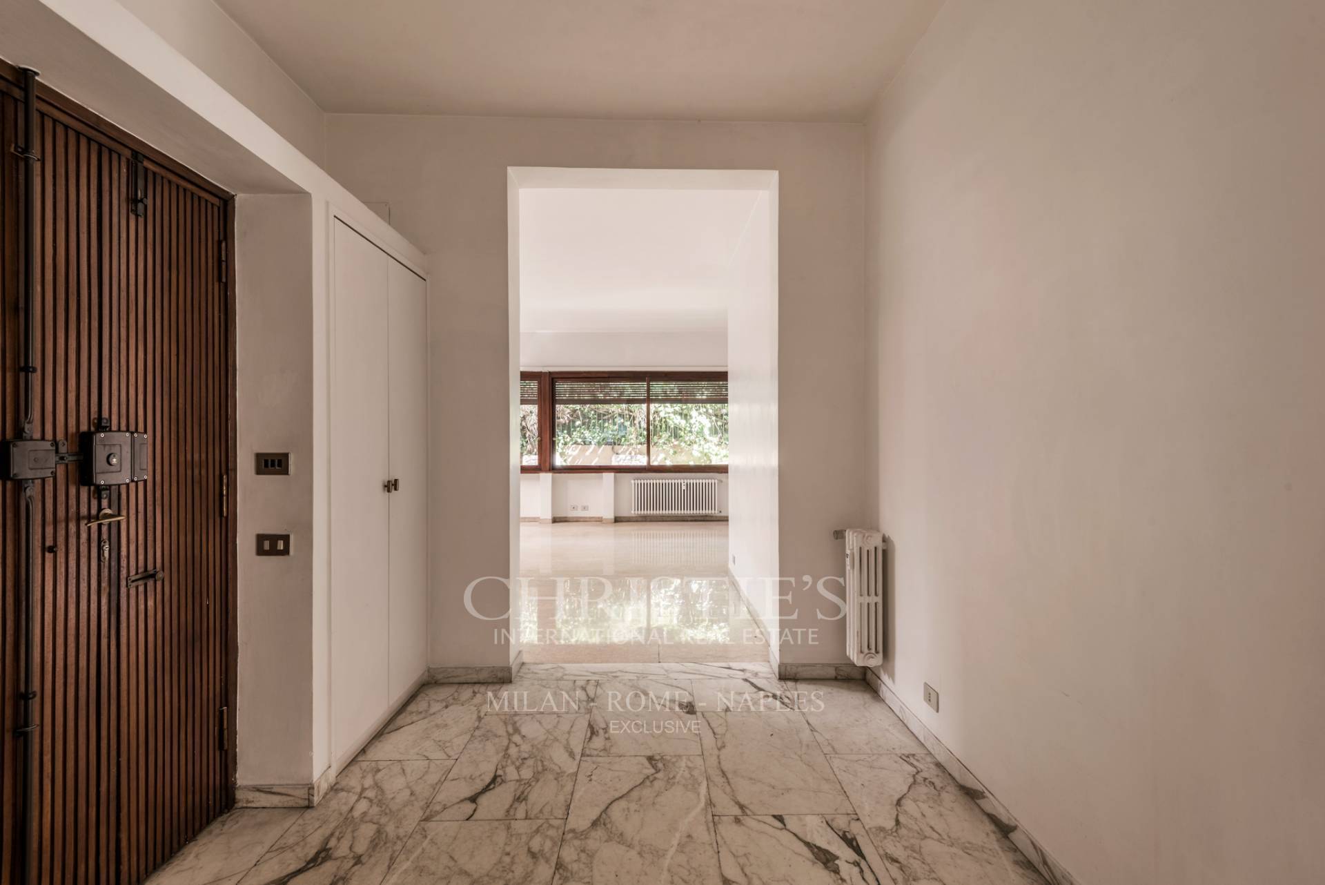 picture of High-end Apartment In An Elegant Building With Terrace And Garden