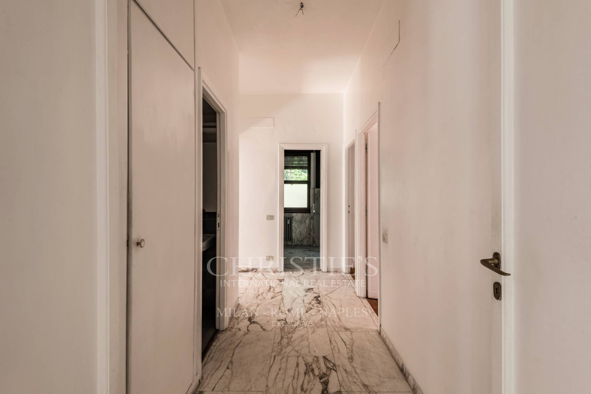 picture of High-end Apartment In An Elegant Building With Terrace And Garden