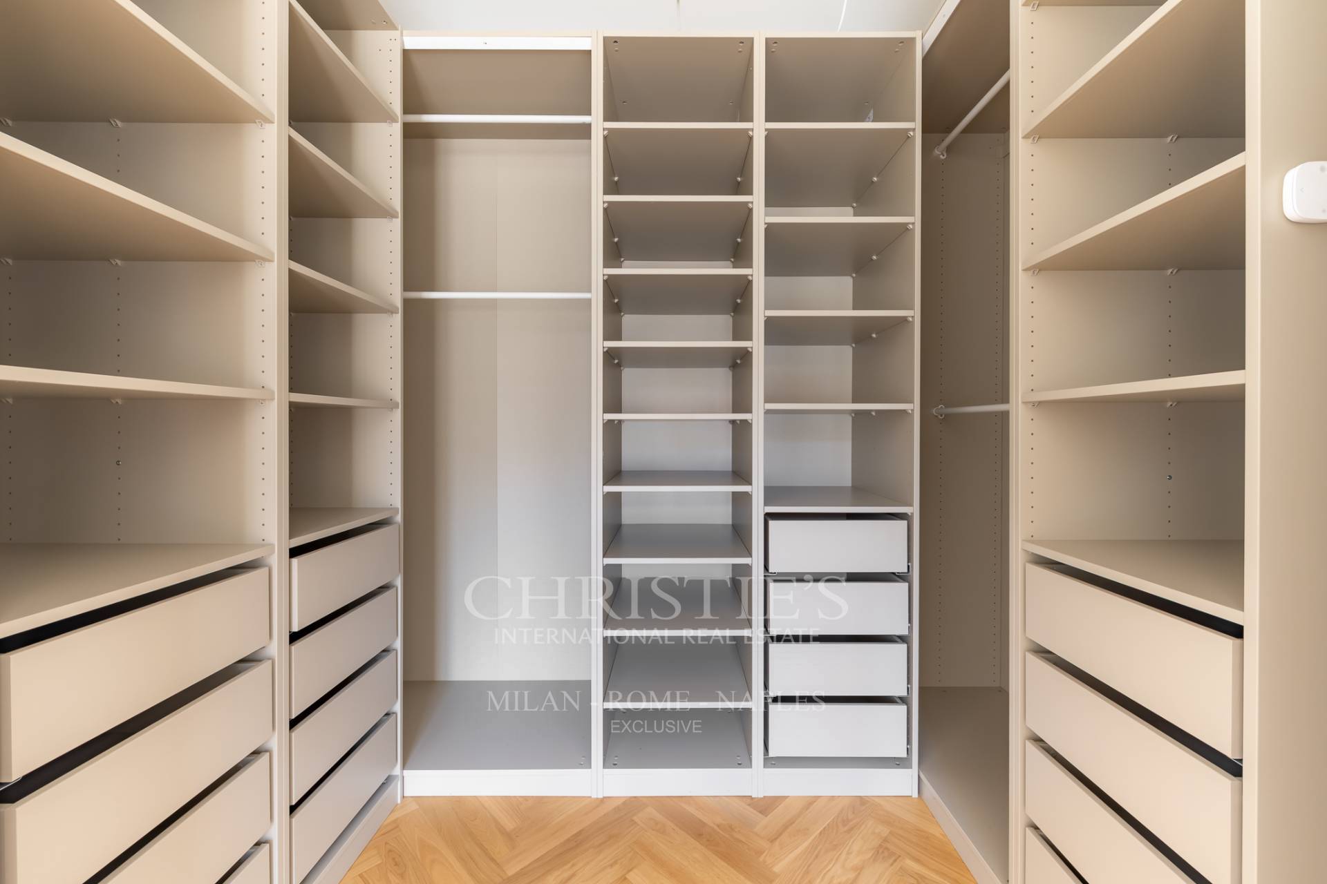 picture of Large Two-bedroom Apartment For Rent In The Città Studi / Susa Area